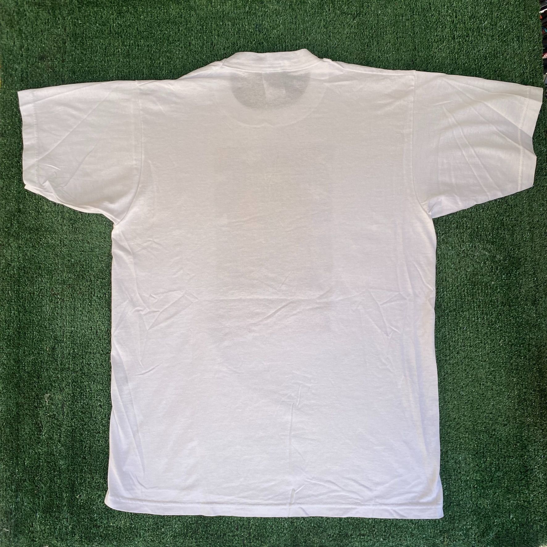 Fruit Of The Loom Vintage 90s SunTrust Bank Shirt Cartoon Building Neon Art Te Size US L / EU 52-54 / 3 - 5 Thumbnail