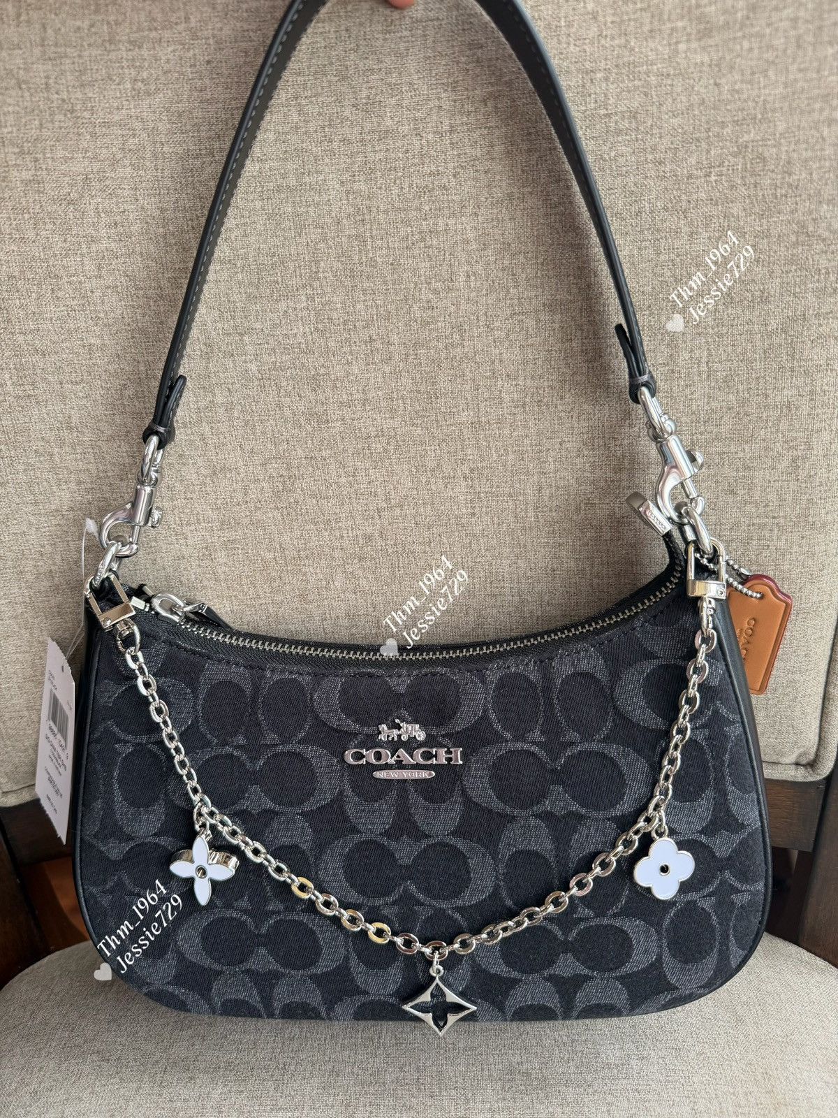 Coach NWT！COACH Teri 2-Way Shoulder Bag In Signature Denim（CDE43） Size ONE SIZE - 1 Thumbnail