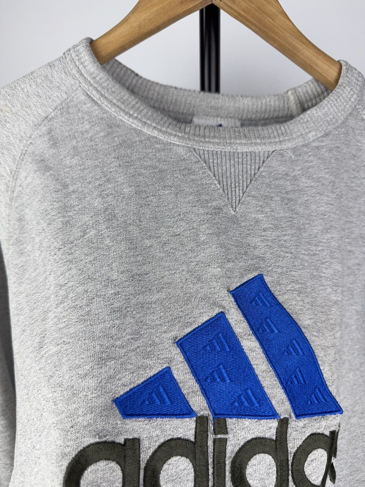 Adidas × Vintage Vintage Adidas Sweatshirt Gray Blue Logo Crewneck 90s Style Size US L / EU 52-54 / 3 - 8 Thumbnail