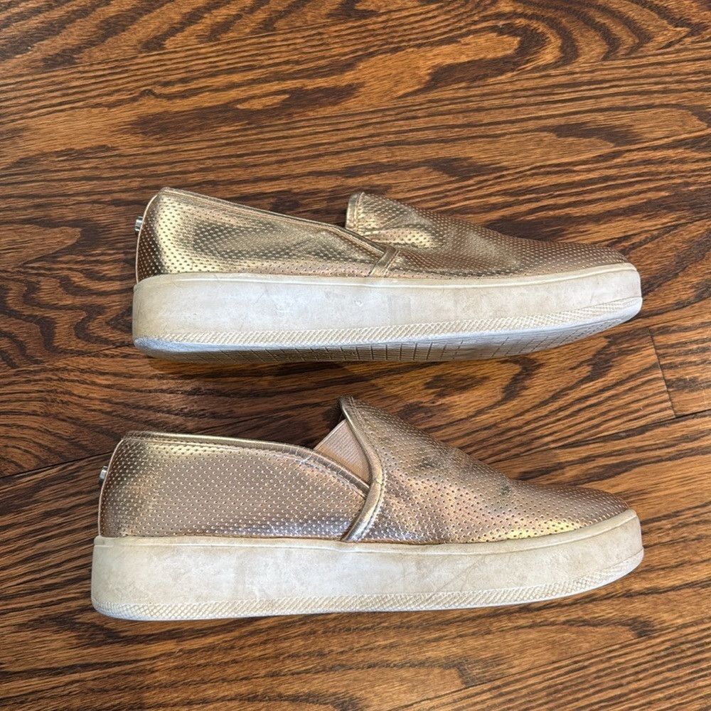 Steve Madden Steve Madden Sneakers Womens Size 8.5 Gold Perforated Slip Size US 8.5 / IT 38.5 - 4 Thumbnail