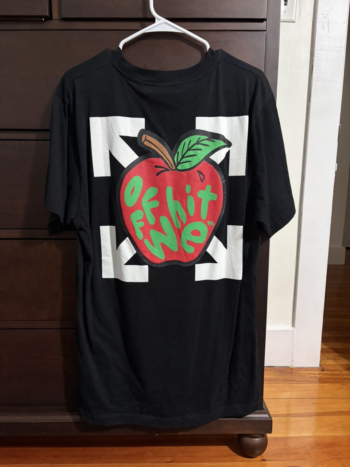 Off-White Off white slim fit apple arrow t shirt Size US L / EU 52-54 / 3 - 2 Thumbnail