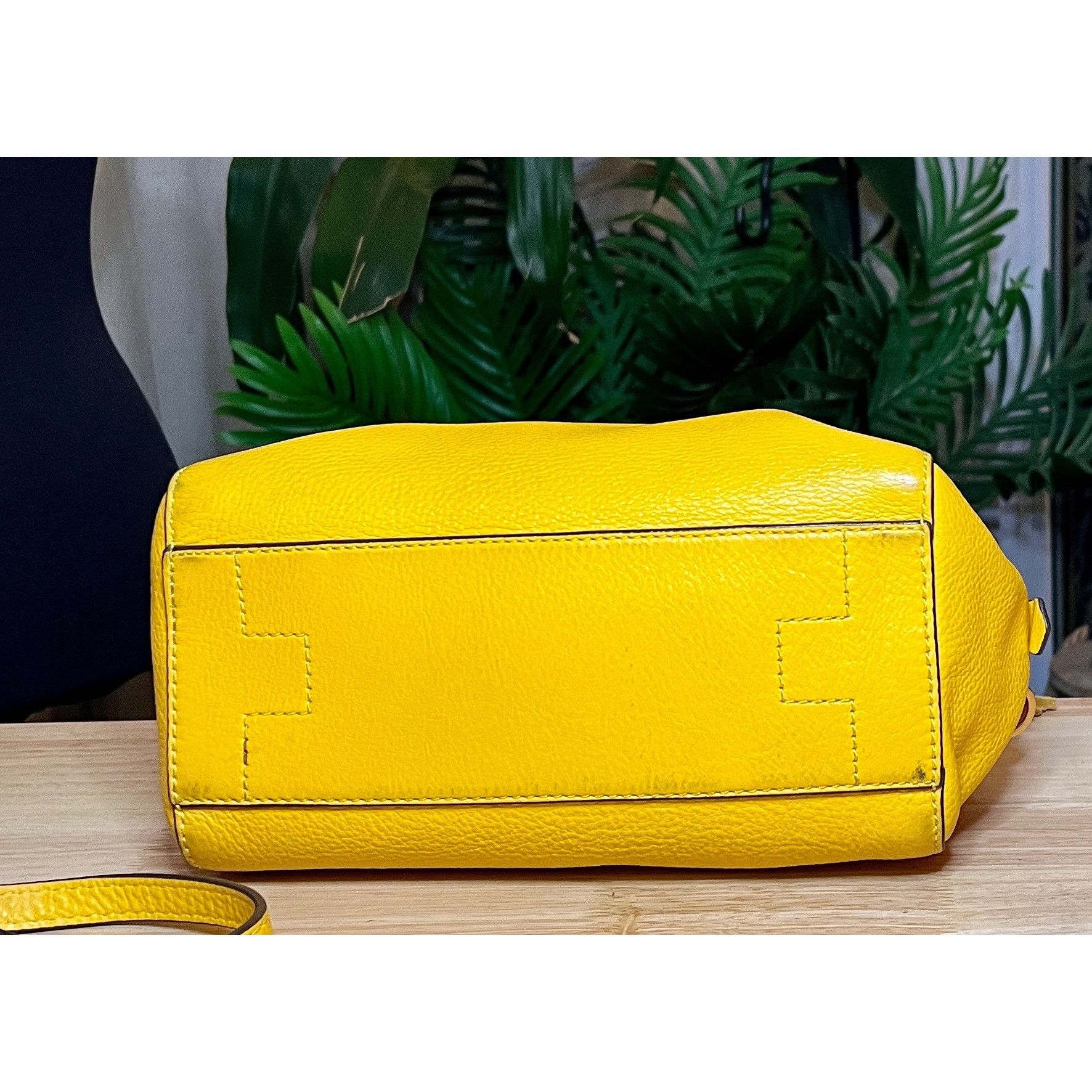 Tory Burch ✺✺ AUTHENTIC TORY BURCH CANARY YELLOW MCGRAW HANDBAG ✺✺ Size ONE SIZE - 6 Thumbnail