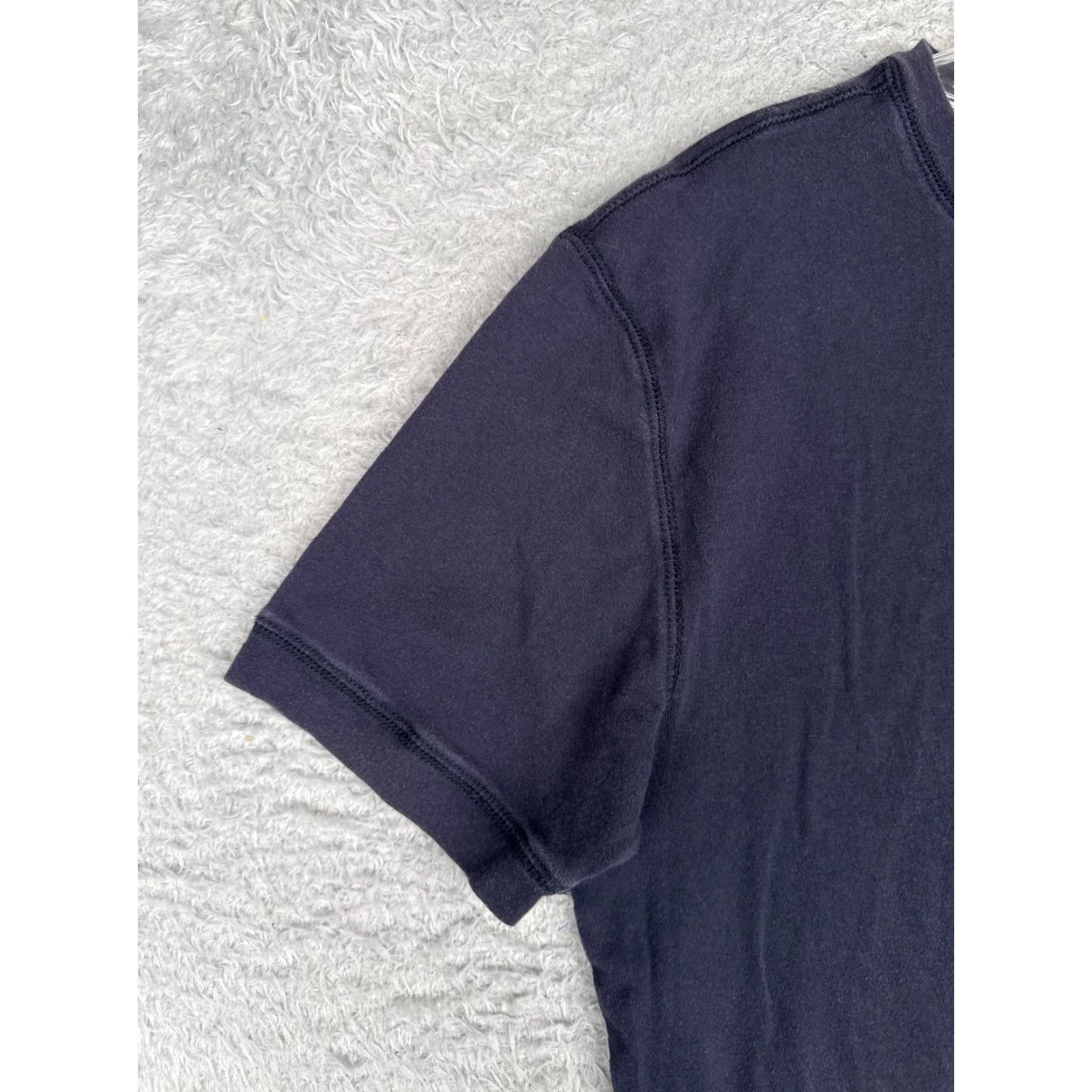 Tommy Hilfiger Tommy Hilfiger Shirt Adult Medium Blue Short Sleeve Crew Neck Cotton Jersey Embroidered Logo Pockets Machine Washable Men’s T-Shirt Regular Fit Size US M / EU 48-50 / 2 - 3 Thumbnail