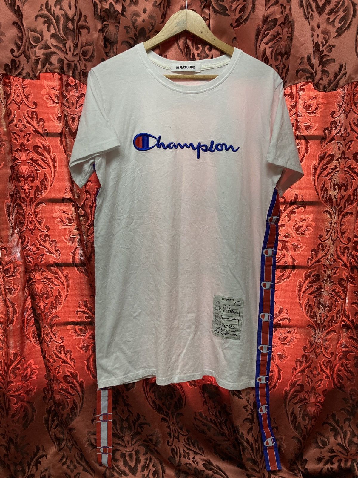 image of Champion Vetements Automne-Hiver 2018 Tee in White, Men's (Size Large)