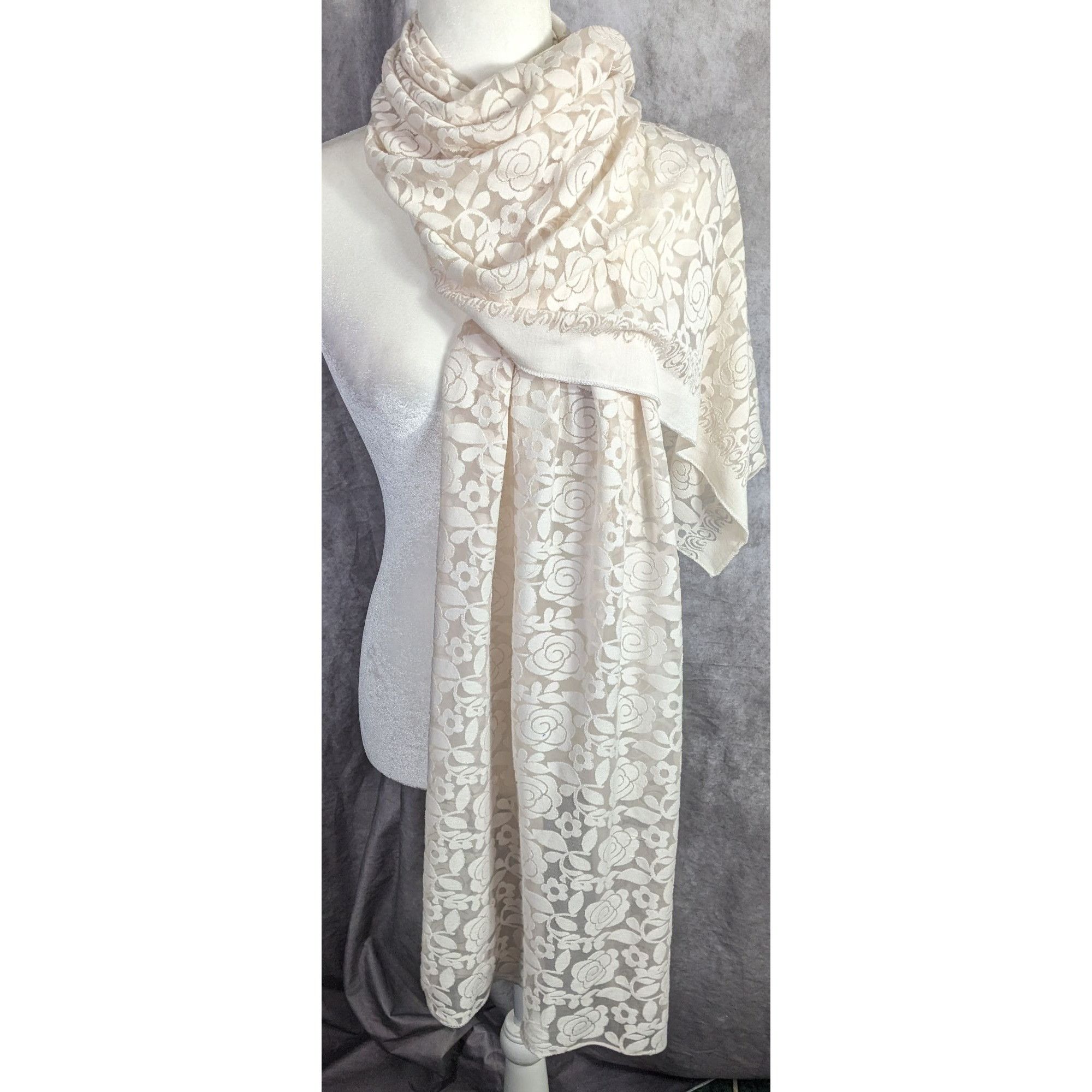 Other Alshal Floral Lace Scarf With Rhinestone Applique Accent 72x Size ONE SIZE - 6 Thumbnail