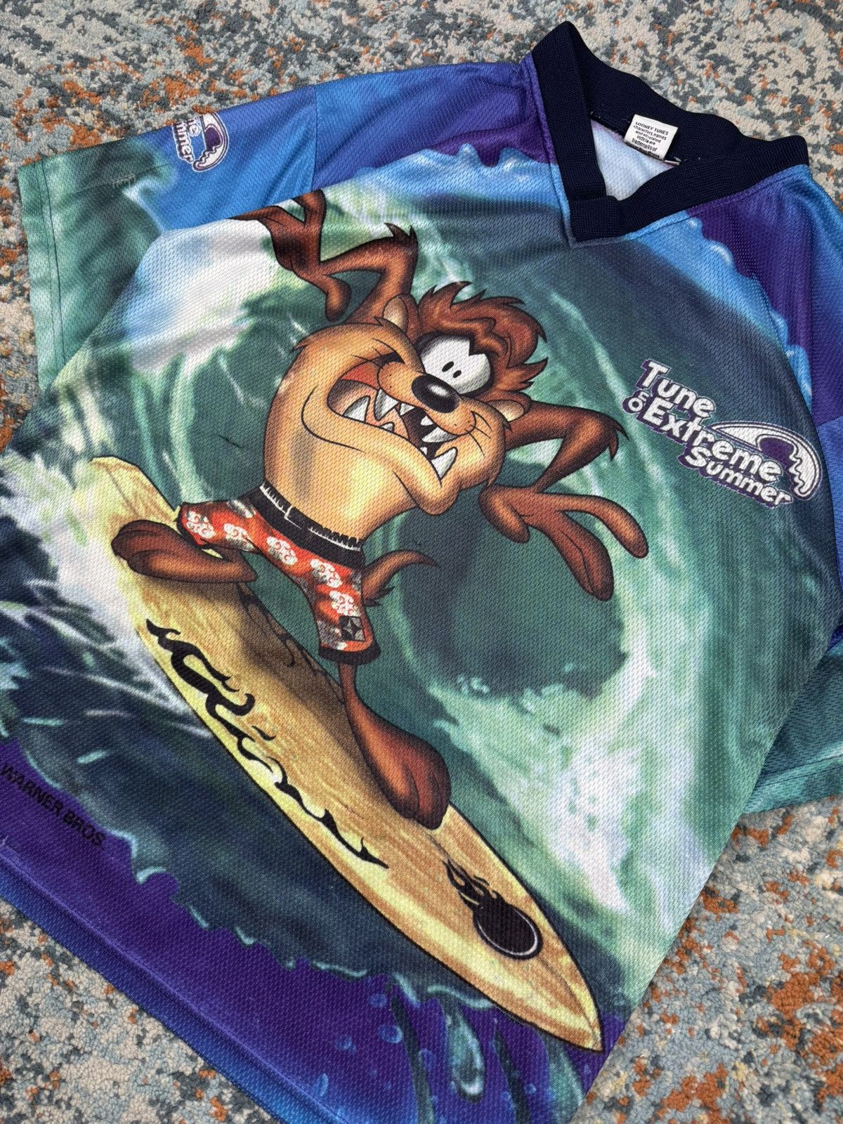 Vintage × Warner Bros Vintage 1999 crazy Warner bros graphic all over print Jersey Size US M / EU 48-50 / 2 - 5 Thumbnail