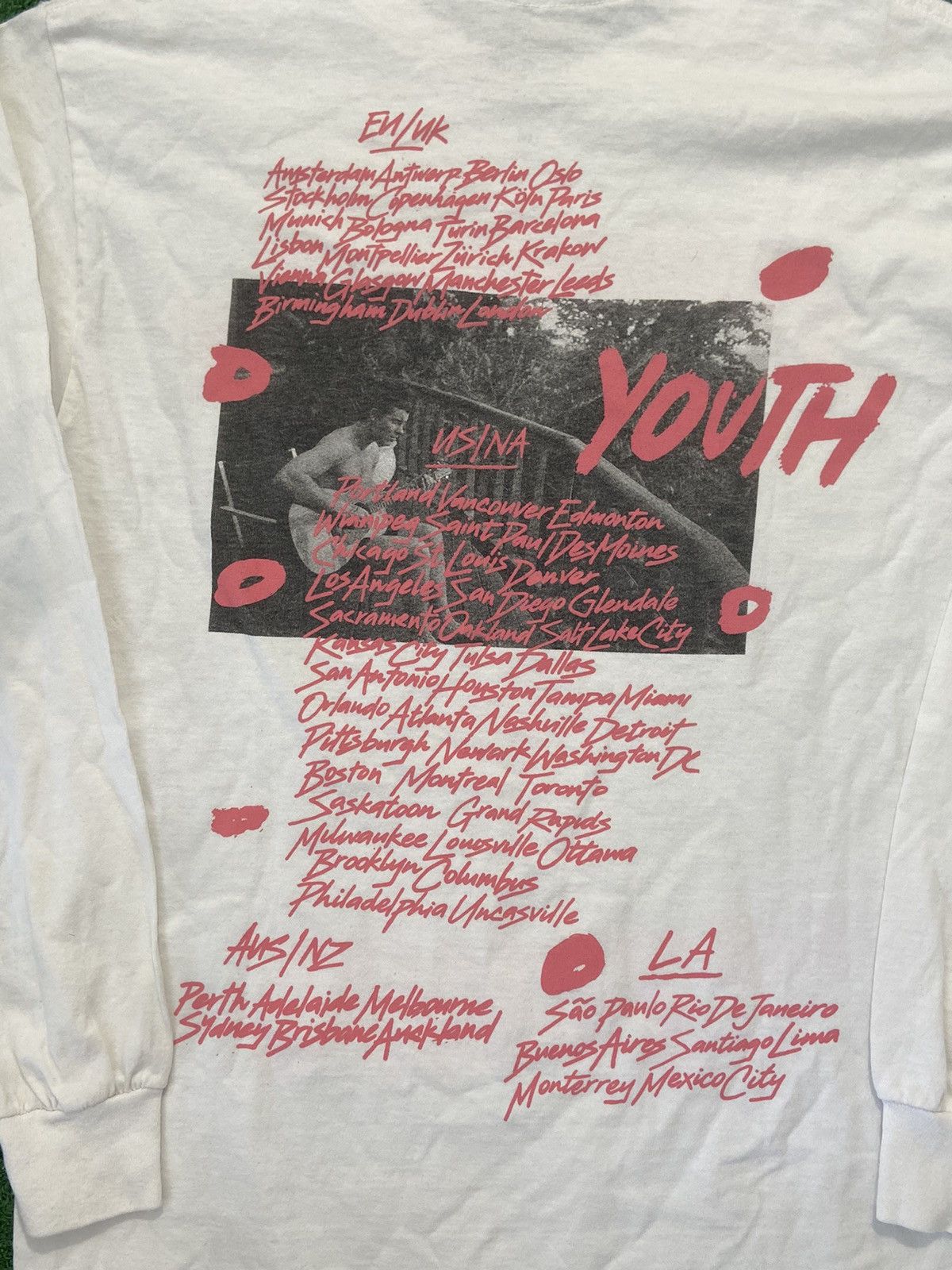 Band Tees Shawn mendes tshirt Size US M / EU 48-50 / 2 - 5 Thumbnail