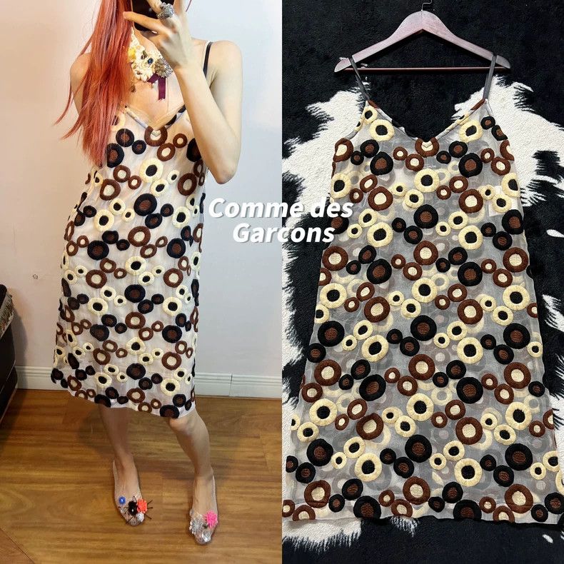 Comme des Garcons Comme des Garcons Embroidered Donut Dress - dmc Size US M / EU 48-50 / 2 - 1 Thumbnail