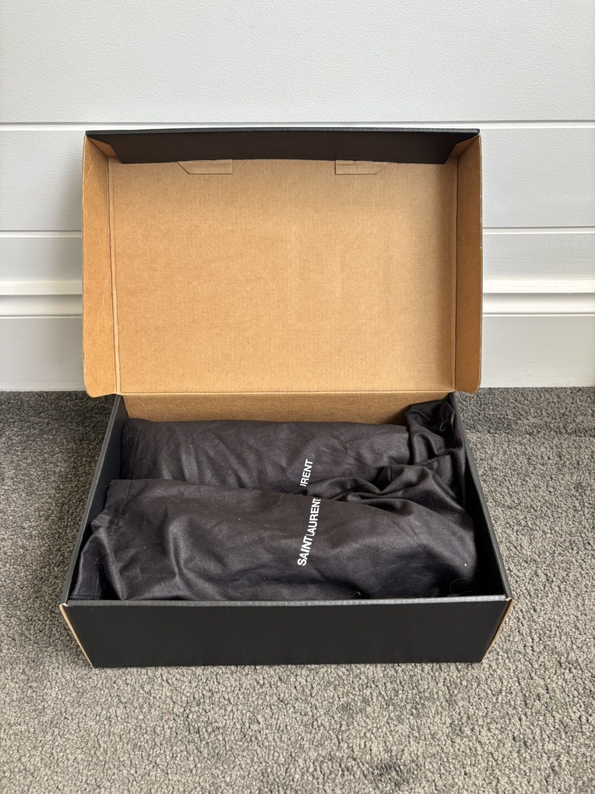 Saint Laurent Paris Saint Laurent Court Classic ‘Metallic Silver’ Size US 11 / IT 41 - 7 Thumbnail