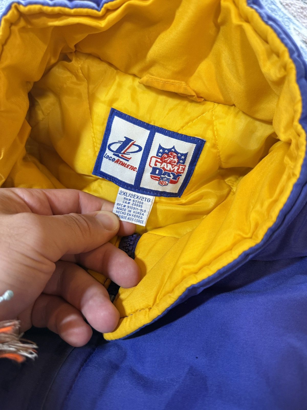 NFL Minnesota Vikings puffer jacket Size US XXL / EU 58 / 5 - 3 Thumbnail