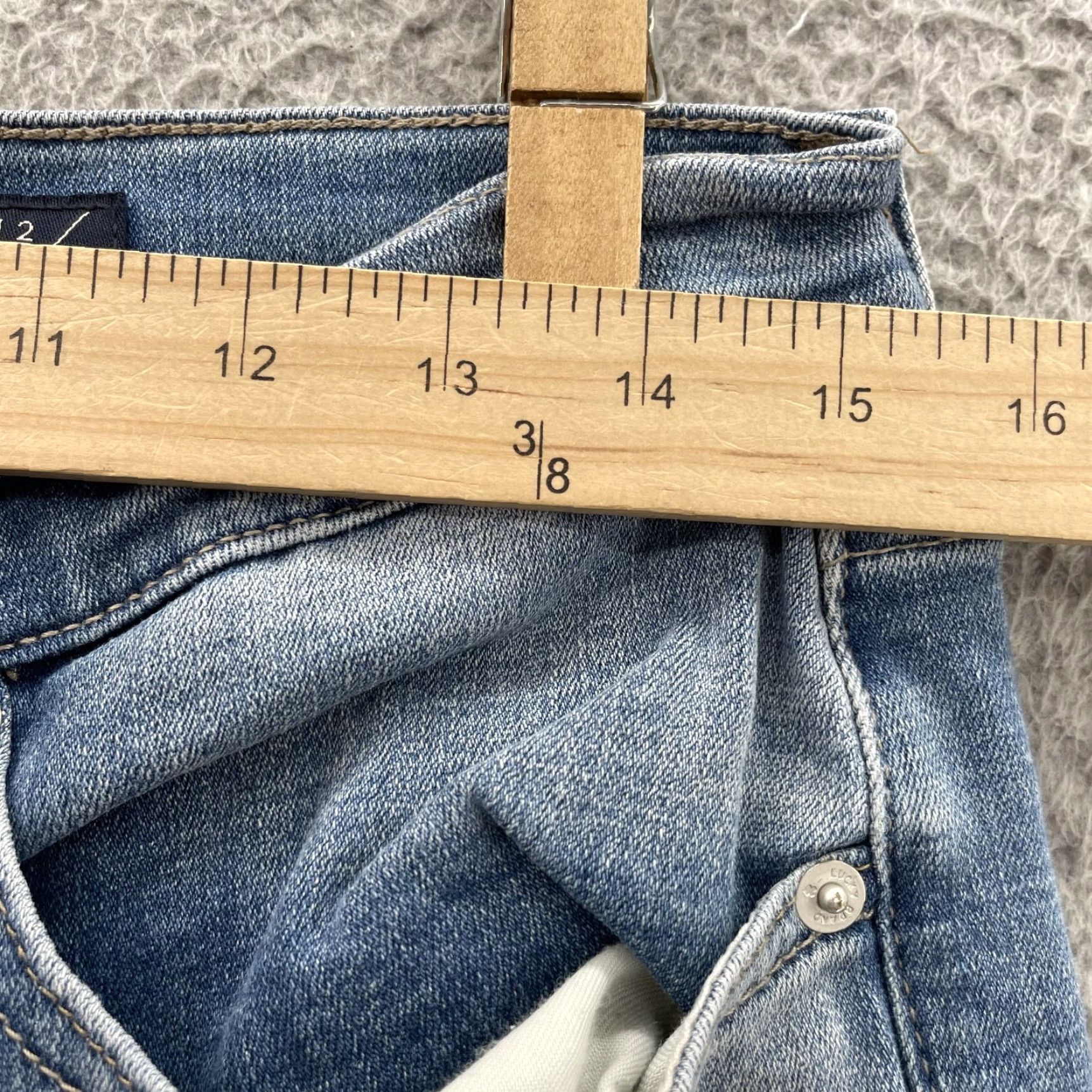 Lucky Brand Lucky Brand Jeans Women's 12/31 Mid Rise Crop Ava Denim Classic Comfort 90s Blue Size 34" / US 12 / IT 48 - 2 Thumbnail