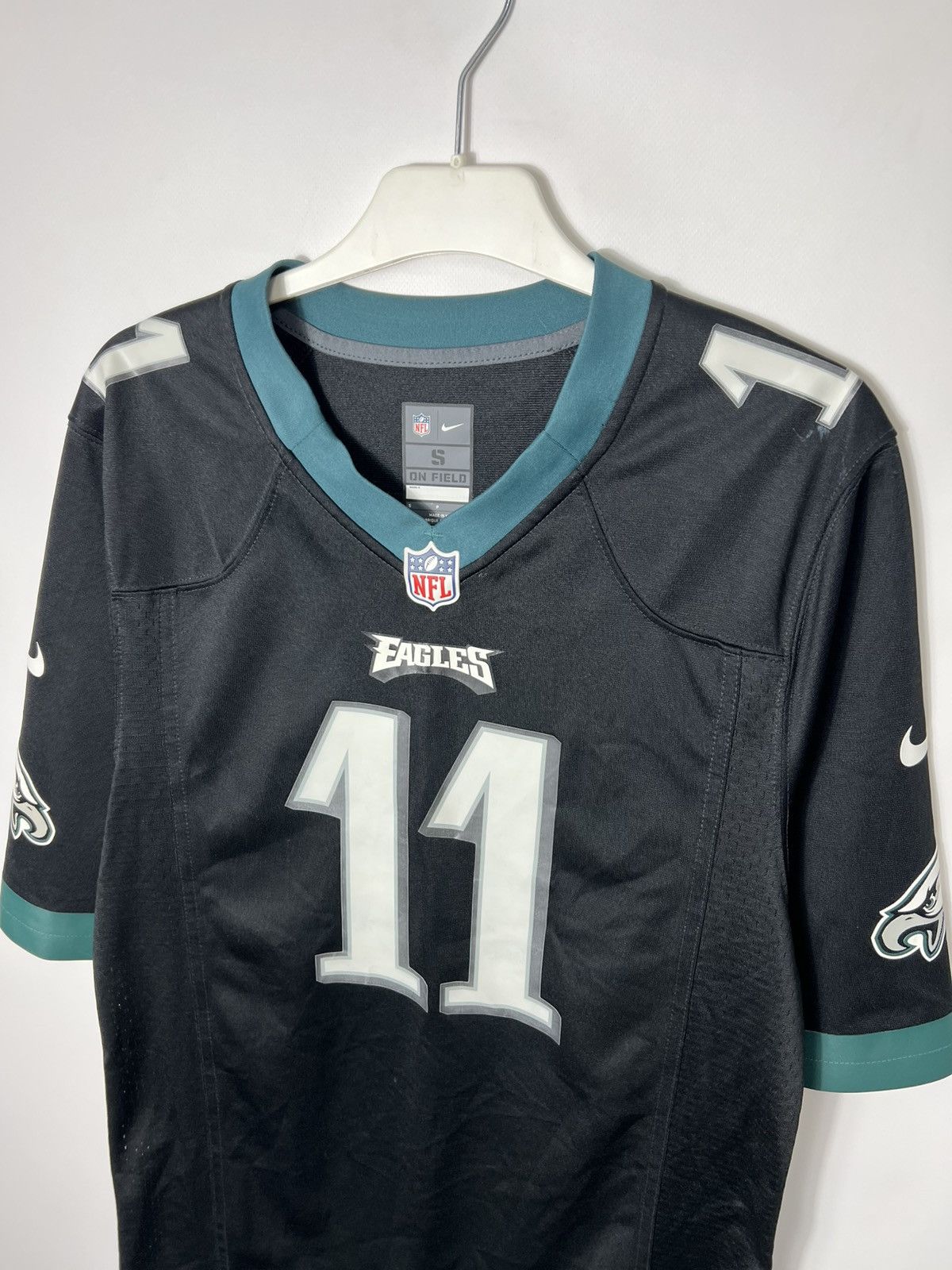 Nike Vintage Nike Philadelphia Eagles Carson Wentz #11 NFL Jersey Size US S / EU 44-46 / 1 - 3 Thumbnail