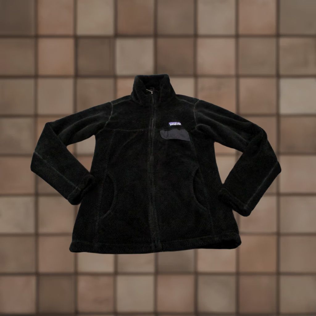Patagonia Patagonia Jacket Women XS Black Fleece Jacket Zip Full Zip Lined Windproof Pockets 25476 Size XS / US 0-2 / IT 36-38 - 1 Thumbnail