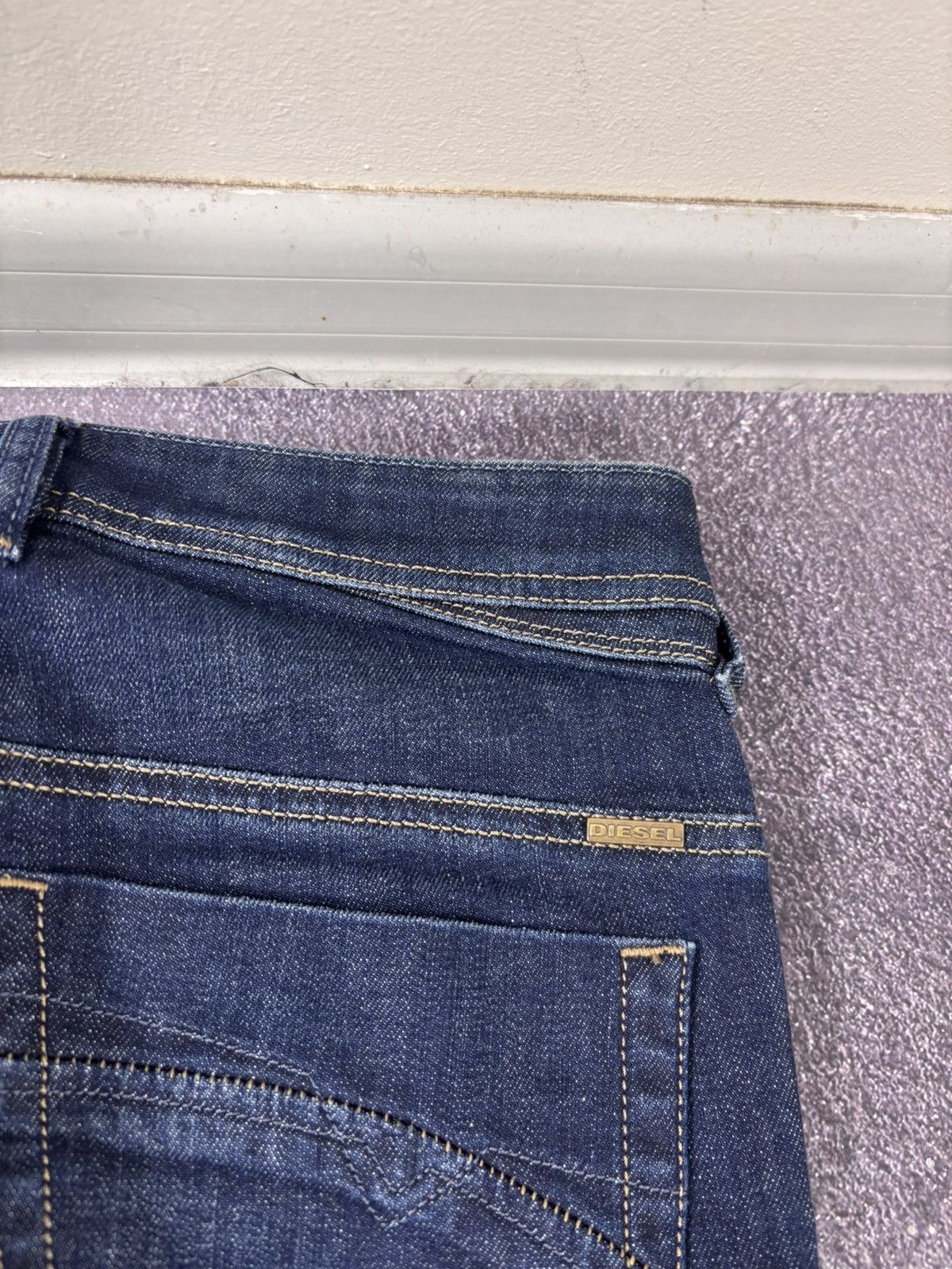Diesel Diesel Iakop NWT Men’s Regular Slim Tapered Denim Jeans Size US 27 - 18 Thumbnail