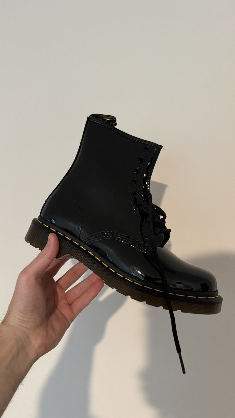 Dr. Martens 1460 WOMEN'S PATENT LEATHER LACE UP BOOTS Size US 7 / IT 37 - 1 Thumbnail