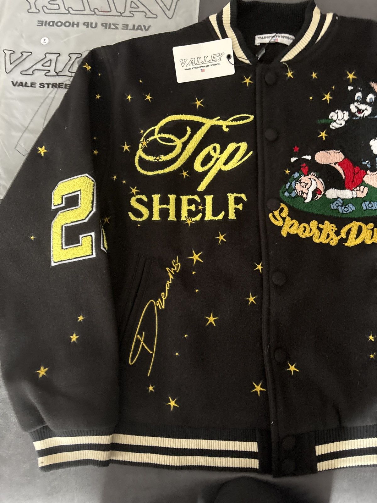 Vale Vale black golf varsity jacket valley Size US L / EU 52-54 / 3 - 3 Thumbnail