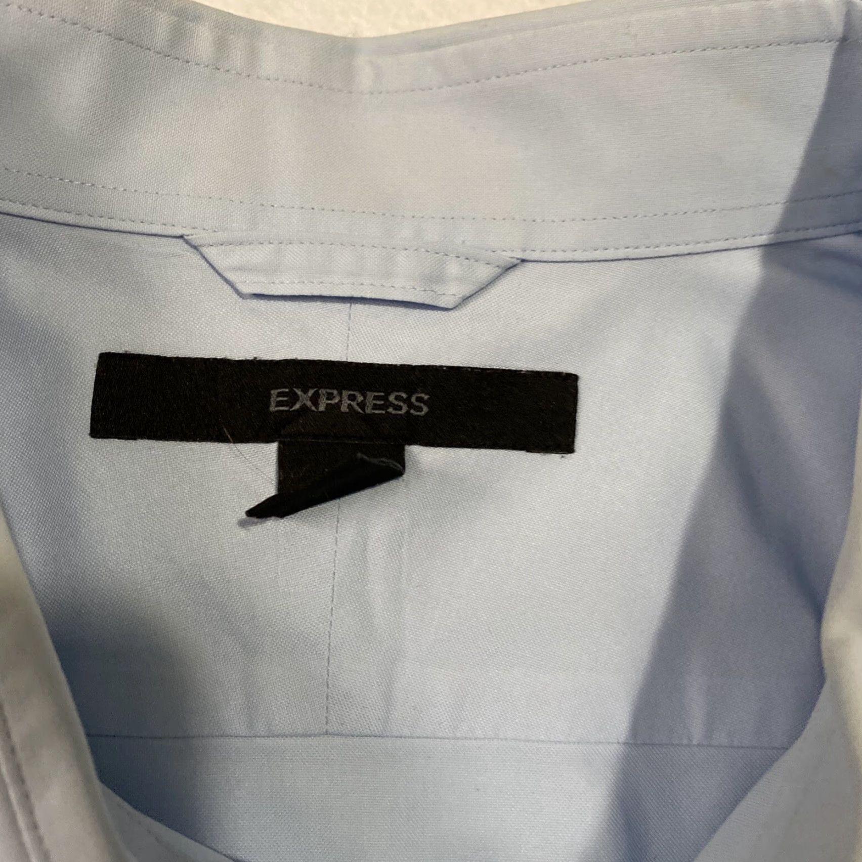 Express Express Button-Down Shirt Men’s XL Blue Long Sleeve Dress Shirt, 100% Cotton, Non-Iron, Traditional Fit Size US XL / EU 56 / 4 - 4 Thumbnail