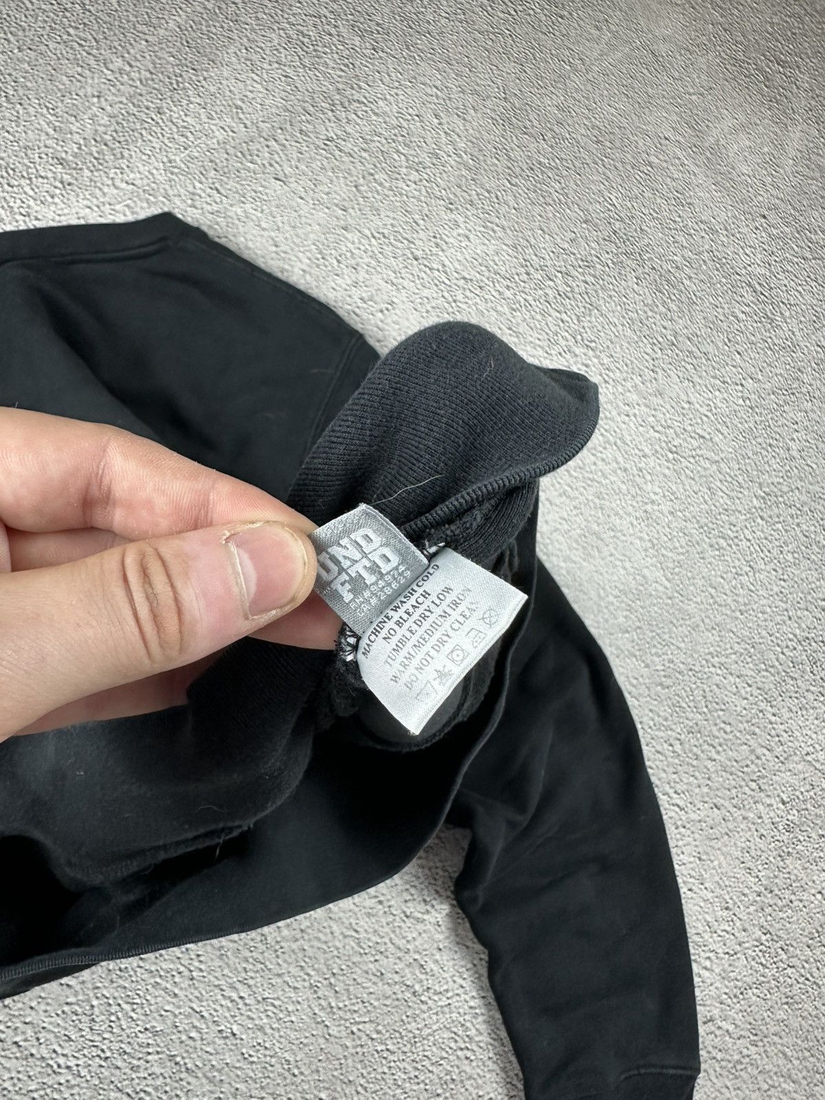 Undefeated Vintage Undefeated Sweatshirt Faded Y2K Rare Style Size US M / EU 48-50 / 2 - 8 Thumbnail