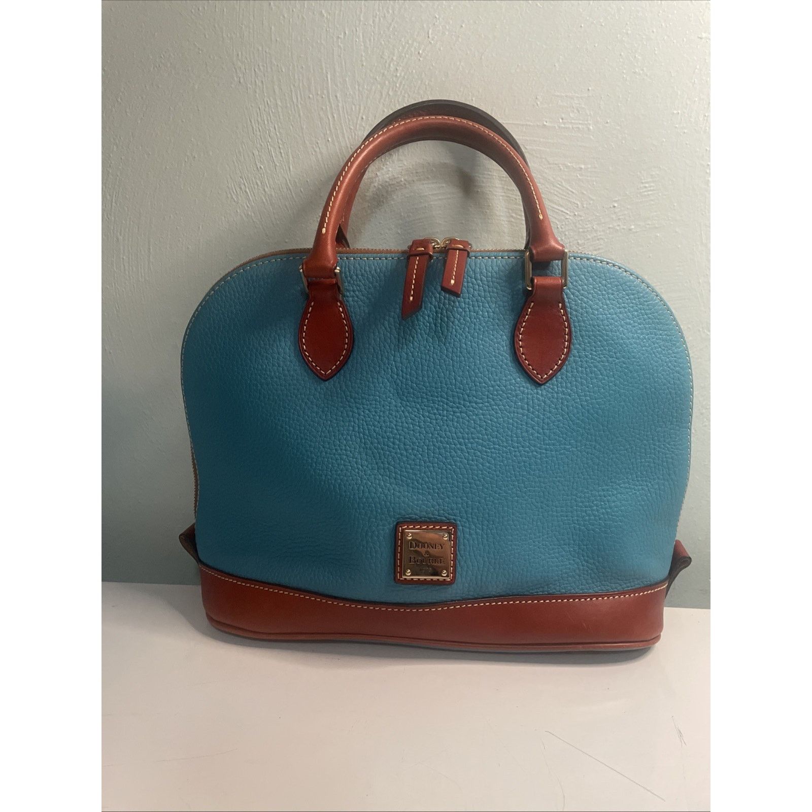 Dooney & Bourke Dooney & Bourke Pebble Grain Zip Satchel in Calypso - EUC Size ONE SIZE - 1 Thumbnail