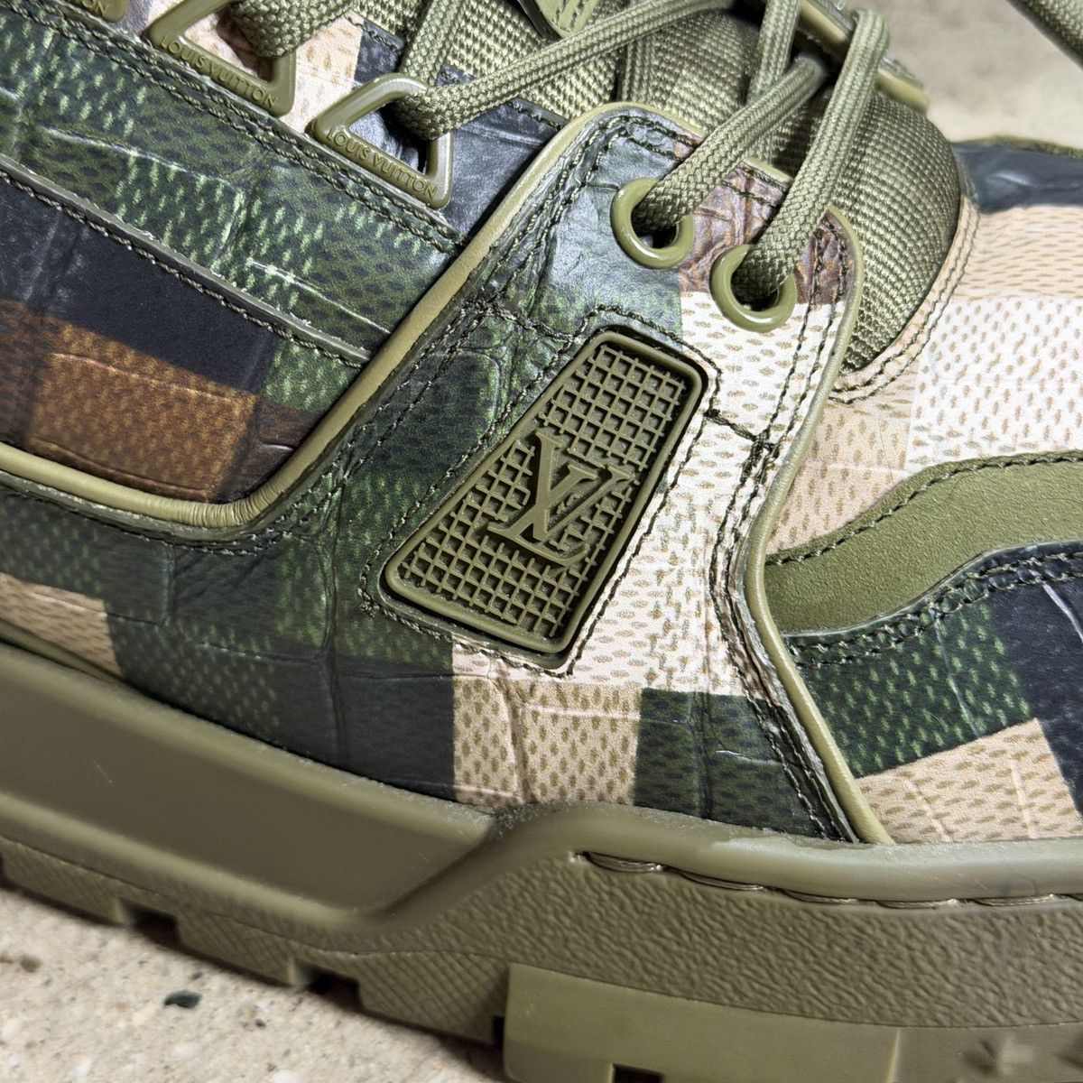 Louis Vuitton Louis Vuitton Digicamo Maxi Trainers Size US 10 / EU 43 - 6 Thumbnail