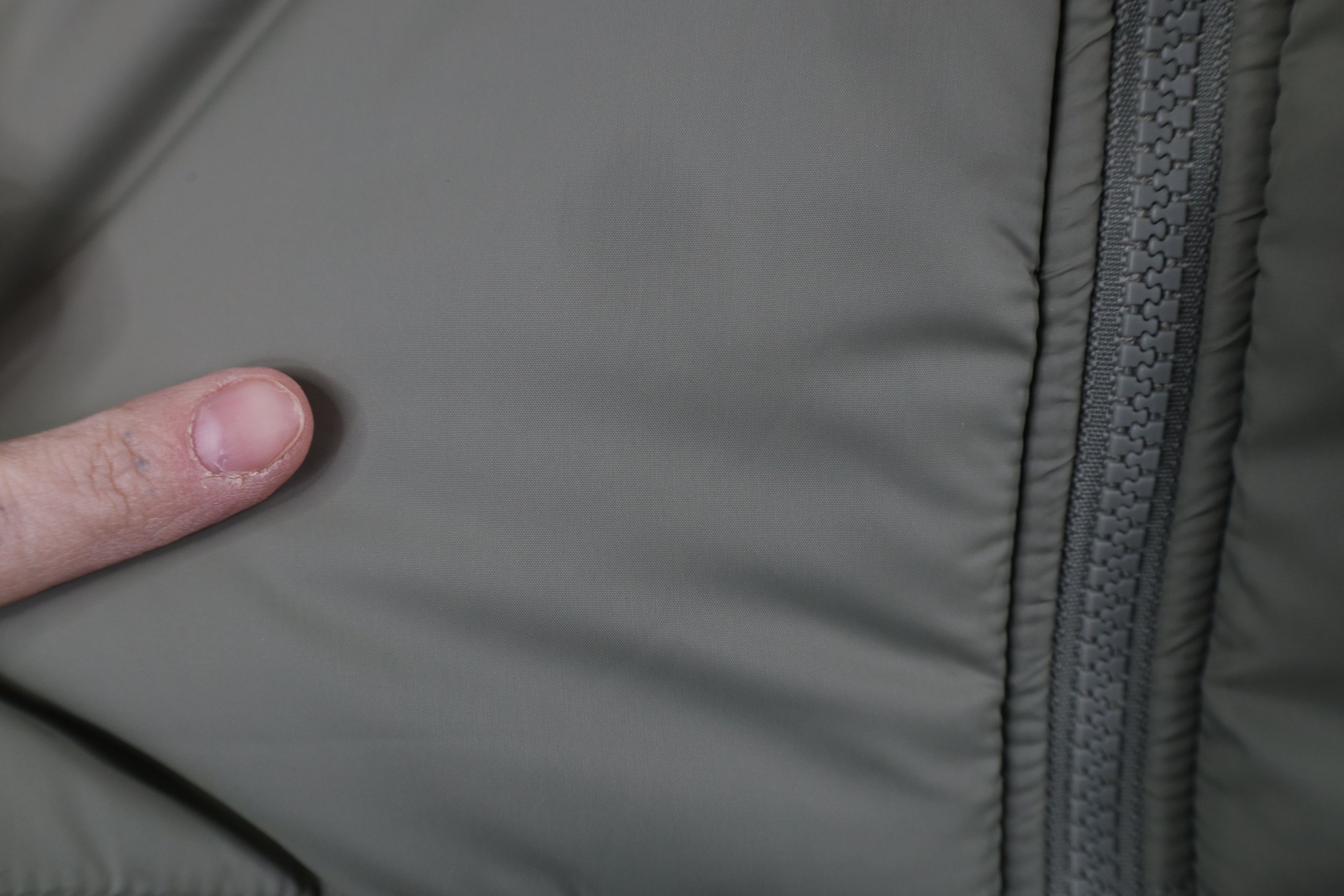 Nike × Vintage Nike Therma Fit Mini Swoosh Sleeveless Puffer Vest Jacket Size L / US 10 / IT 46 - 5 Thumbnail