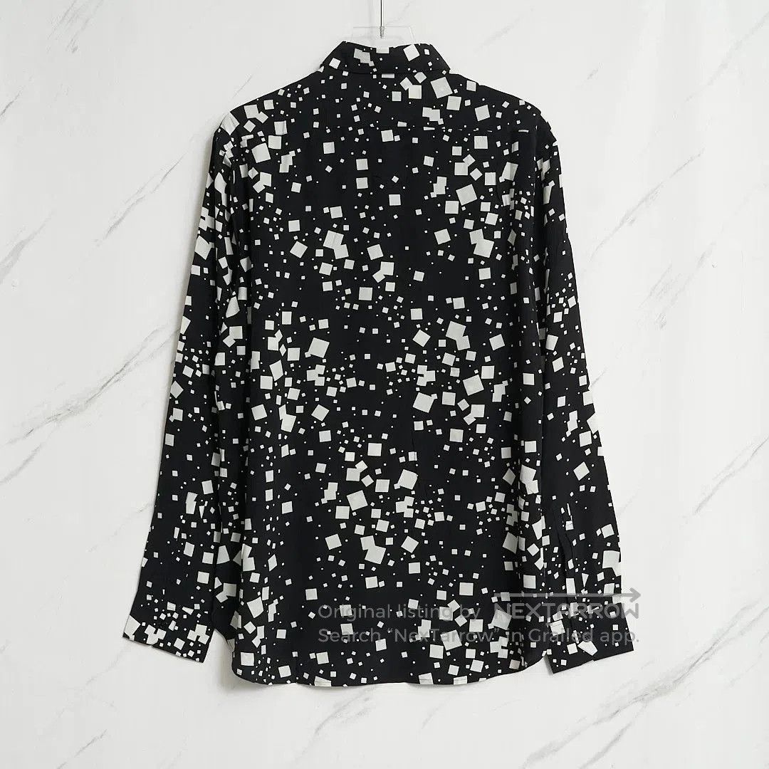 Saint Laurent Paris Saint Laurent Men's Square-Pattern Silk Shirt. Size US M / EU 48-50 / 2 - 4 Thumbnail