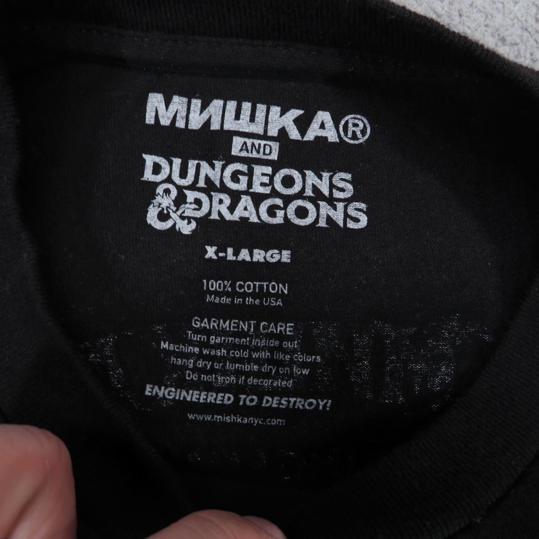 Vintage Mishka Dungeons & Dragons x Shirt Mens XL Dark Alliance USA Tabletop Gaming Tee Black Size US XL / EU 56 / 4 - 5 Thumbnail