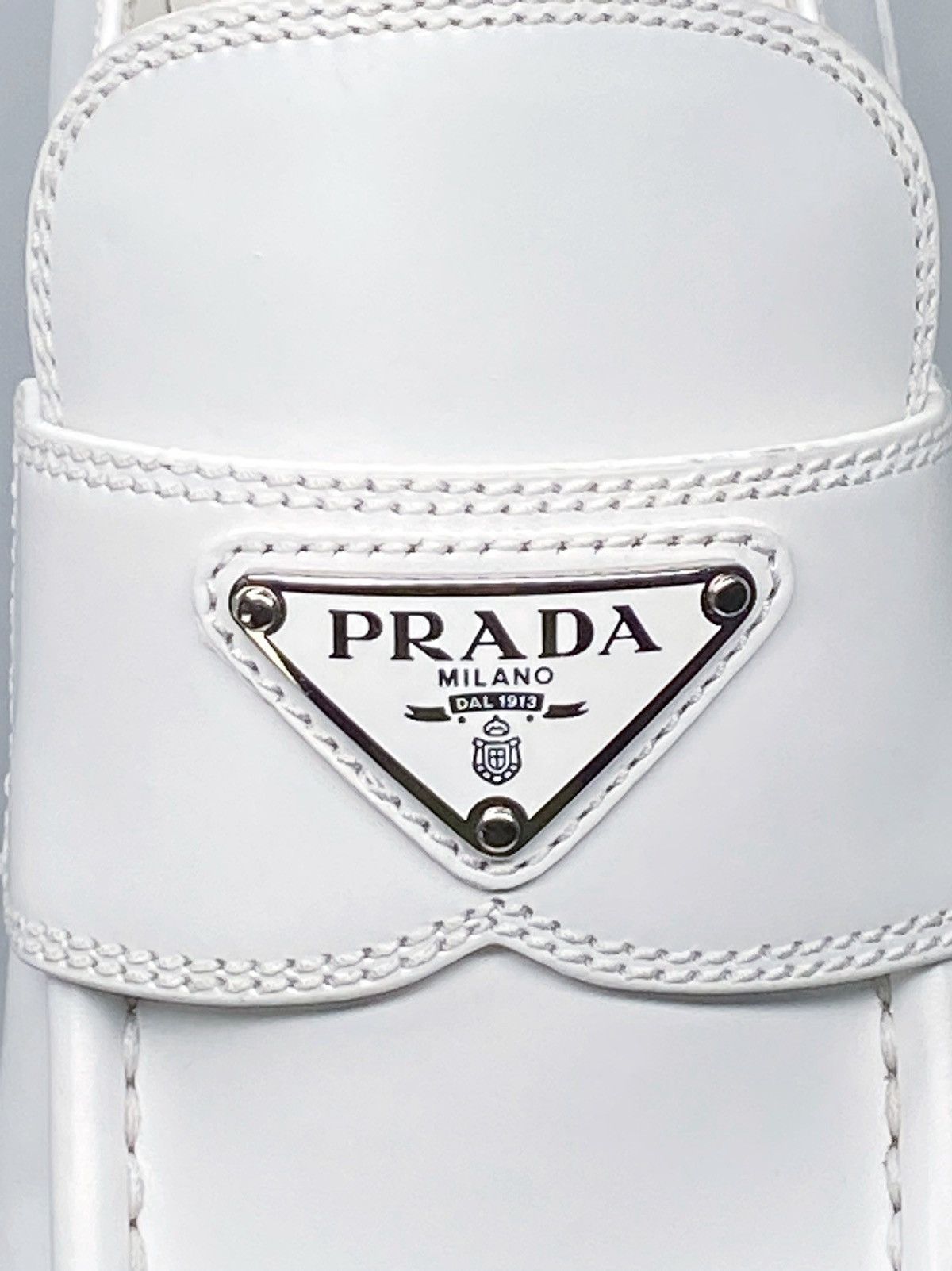 Prada Prada Spazzolato Logo Platform Leather Loafers size 39 Size US 9 / IT 39 - 9 Thumbnail