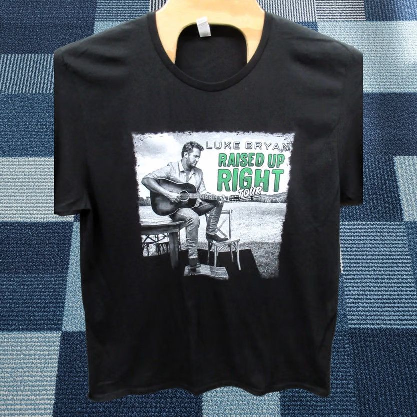 Fruit Of The Loom NEW DEFECTS Luke Bryan Raised Up Right Tour 2022 Concert T-Shirt Black XL Men Size US XL / EU 56 / 4 - 1 Thumbnail