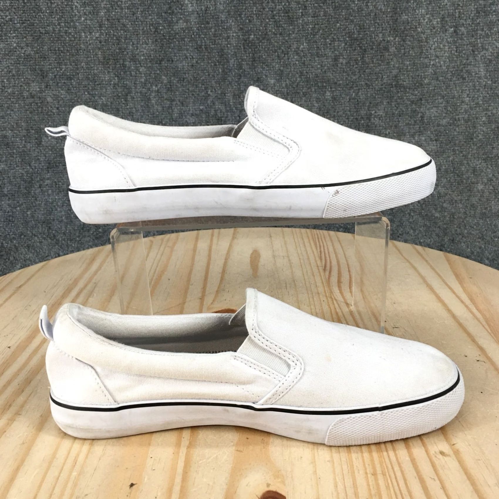 Vintage A New Day Shoes Womens 7 Casual Slip On Comfort Sneakers White Canvas Low Top Shirt Womens 7 Casual Sneakers White Canvas Low Top Size M / US 6-8 / IT 42-44 - 2 Thumbnail