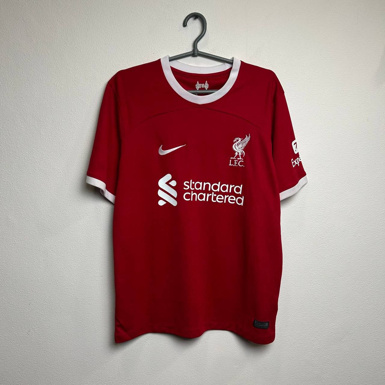Nike Mens Nike FC Liverpool 2021 home soccer jersey Size US M / EU 48-50 / 2 - 1 Thumbnail