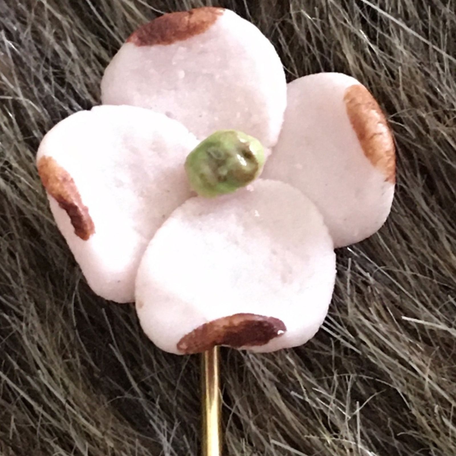 Vintage Vintage ceramic flower gold tone stick pin Size ONE SIZE - 2 Thumbnail