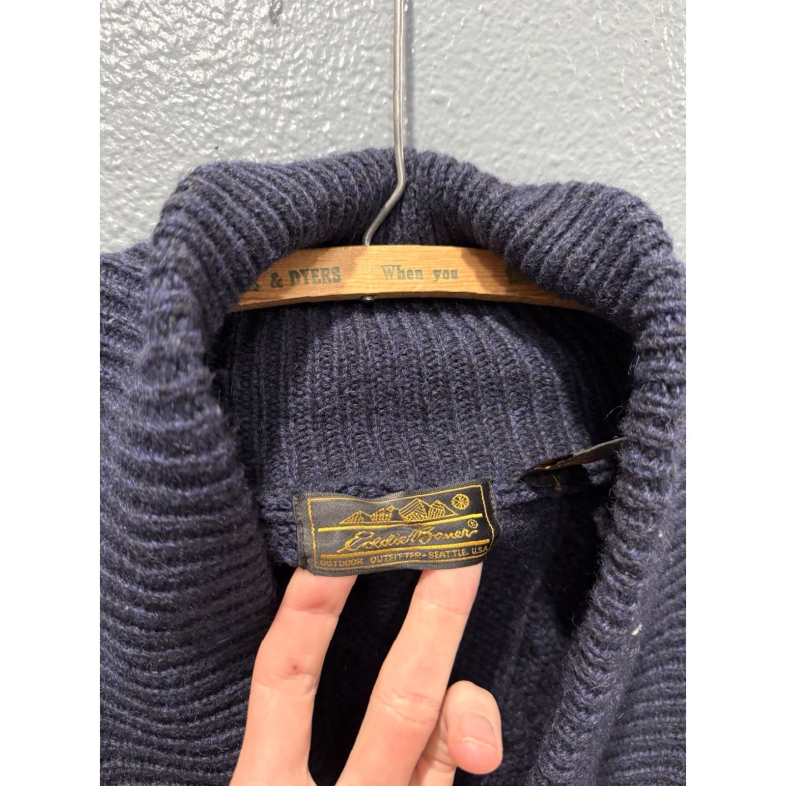 Eddie Bauer VINTAGE Eddie Bauer Wool Cable-Knit Cardigan Sweater L Blue 90s Mens Men’s Wool Camper Size US L / EU 52-54 / 3 - 2 Thumbnail