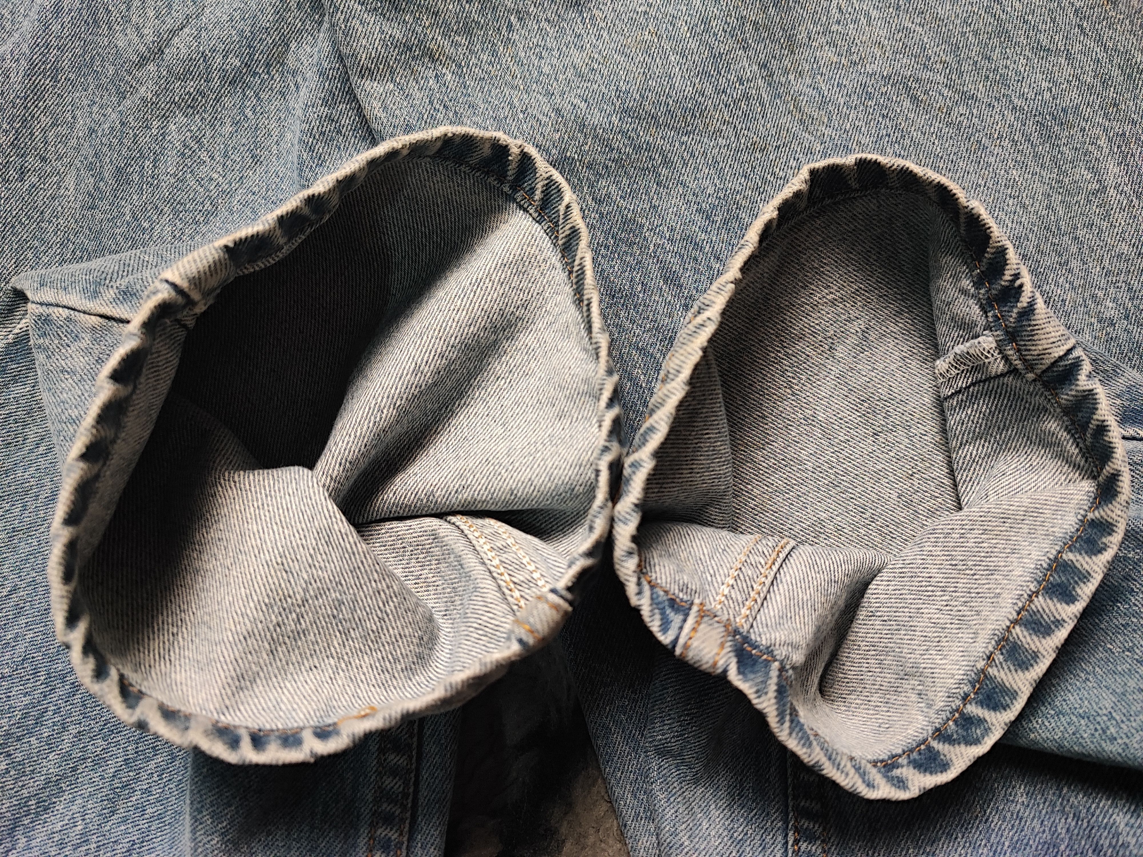 Levi's Vintage Levi's 560 Baggy Light Wash Thrashed Distressed ERD Size US 36 / EU 52 - 19 Thumbnail