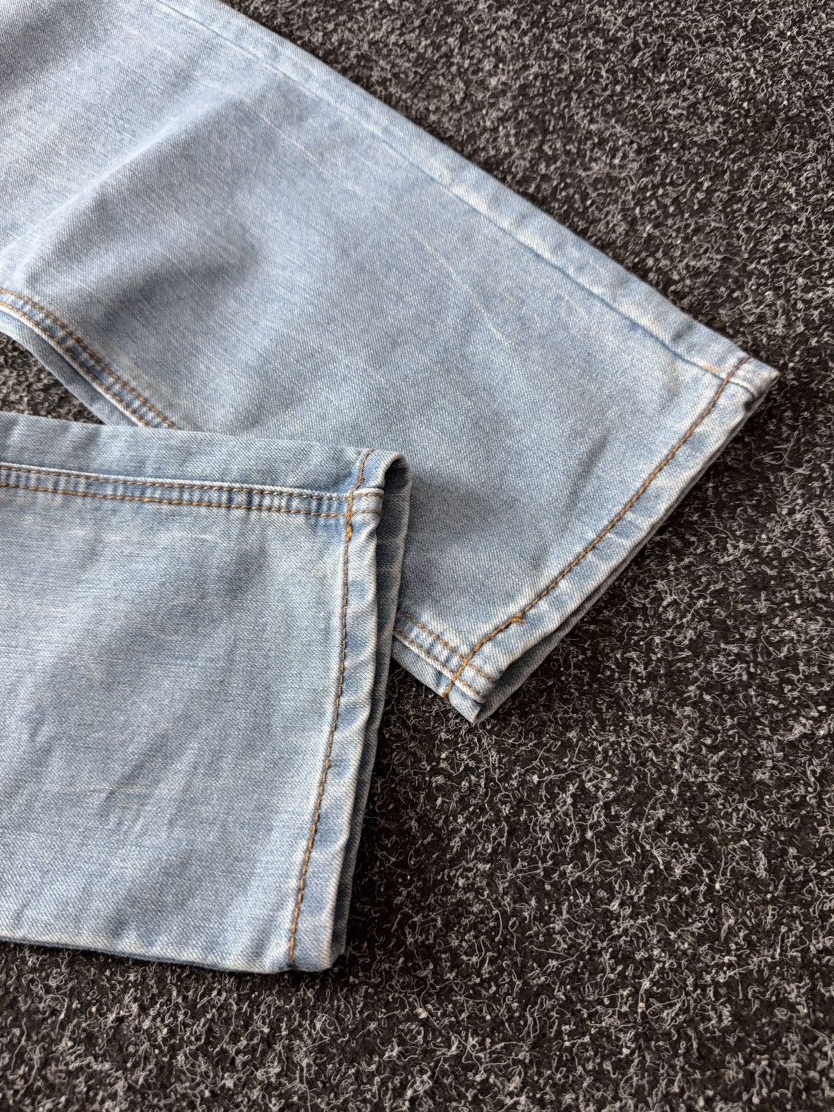 Versace Jeans Couture Luxury 00s Versace Jeans Slim Fit Light Wash Denim Jeans Size US 31 - 5 Thumbnail