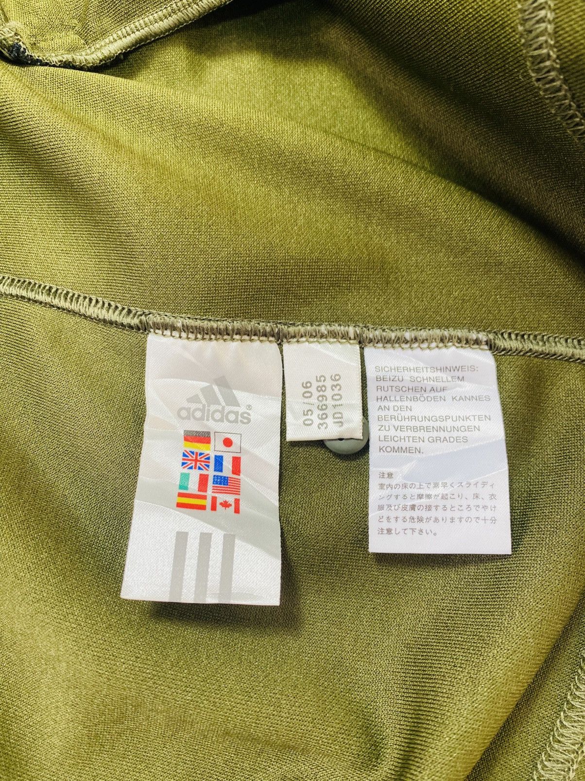 Adidas Rare Adidas Zipper Hoodie Jacket Size US M / EU 48-50 / 2 - 12 Thumbnail
