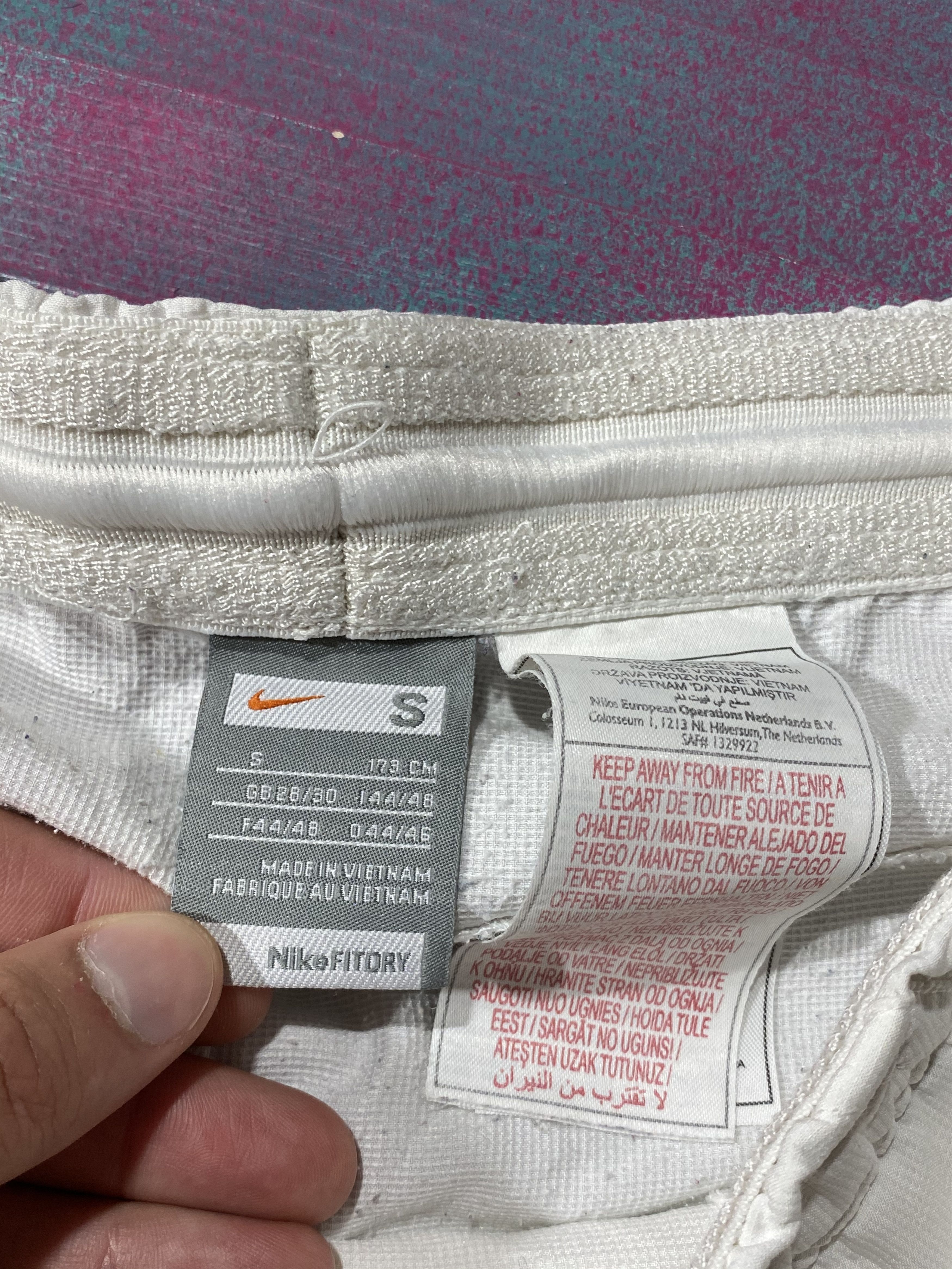 Nike Vintage Y2K Nike Court Shorts Size US 32 / EU 48 - 9 Thumbnail