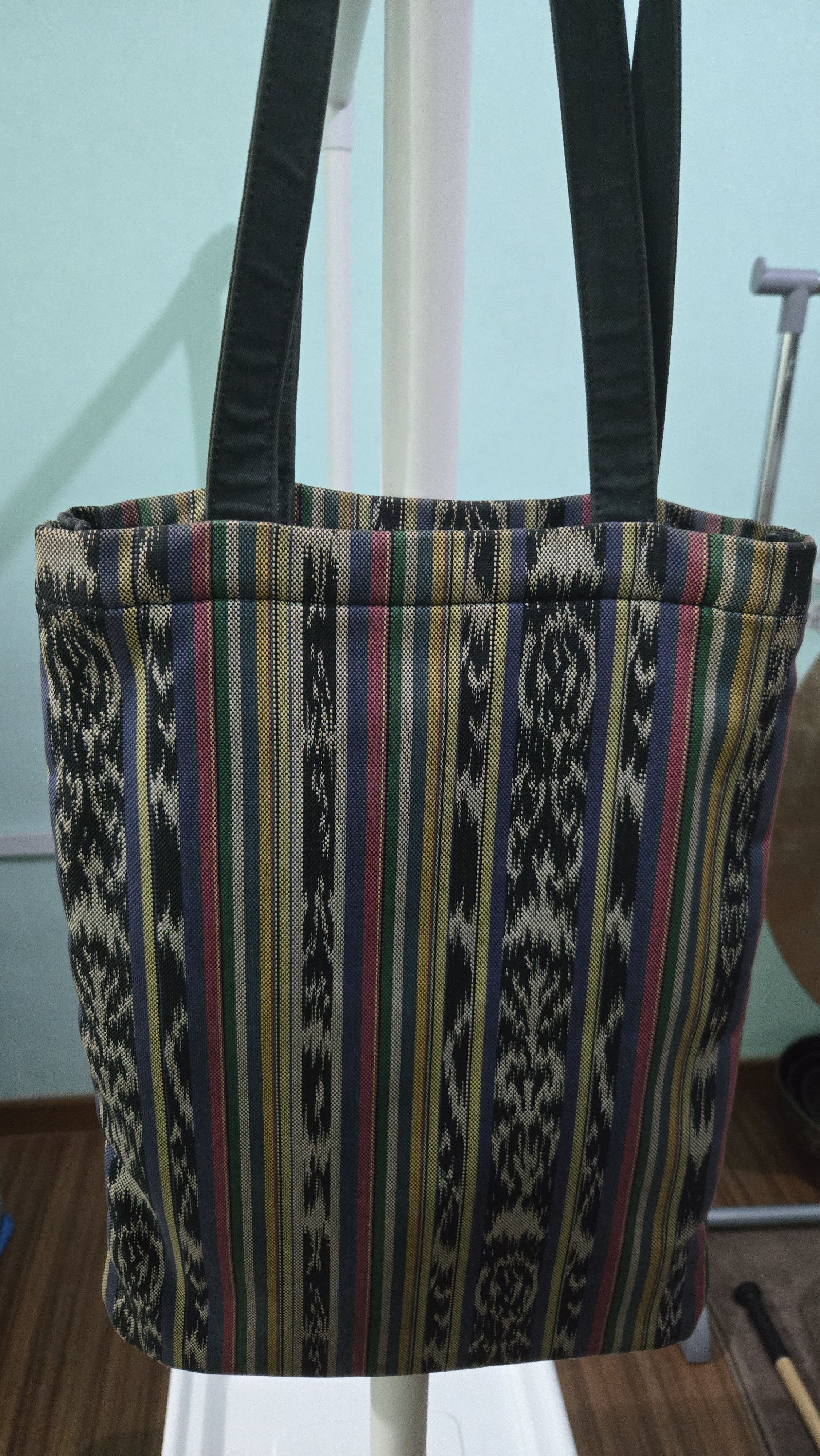 Saint Laurent Paris Ikat Flat Shopper Size ONE SIZE - 3 Thumbnail