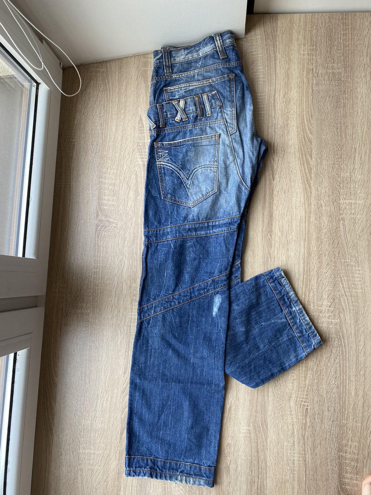 If Six Was Nine × Le Grande Bleu (L.G.B.) × Vintage Vintage Fly 53 Washed Distressed Wide Leg Denim Jeans pants Size US 36 / EU 52 - 1 Thumbnail