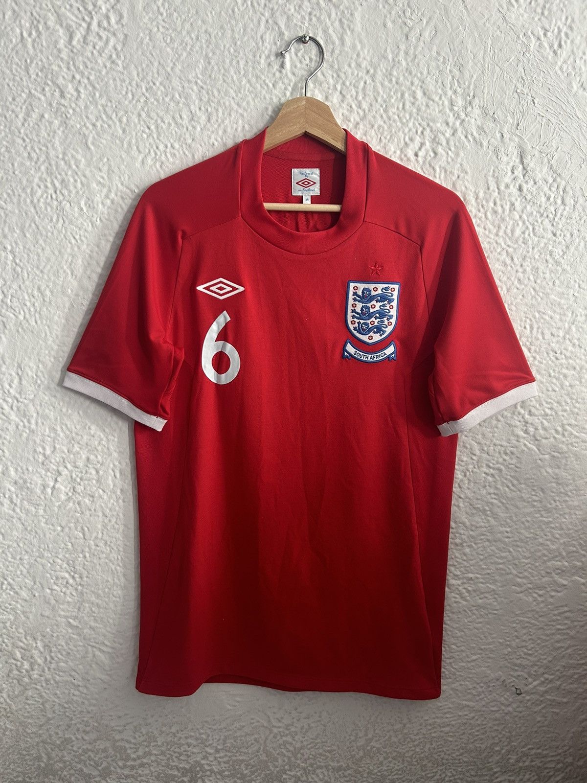 Umbro 2010 FIFA World Cup John Terry Umbro England Away Kit Size US M / EU 48-50 / 2 - 2 Thumbnail