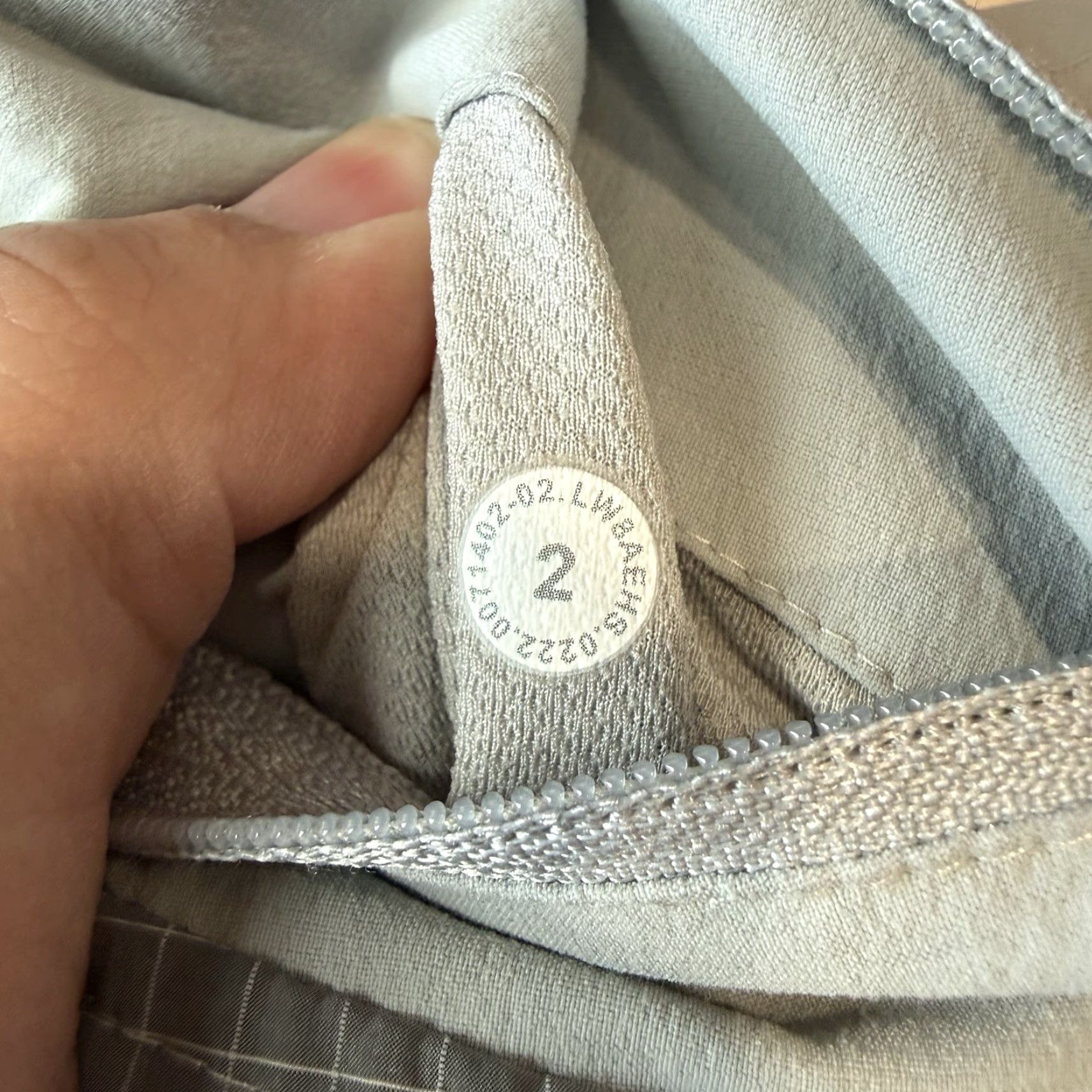 Lululemon Lululemon Multi Pocket High Rise Hiking Skirt Women's 2 Gray Athletic Outdoors Size 26" / US 2 / IT 38 - 6 Thumbnail