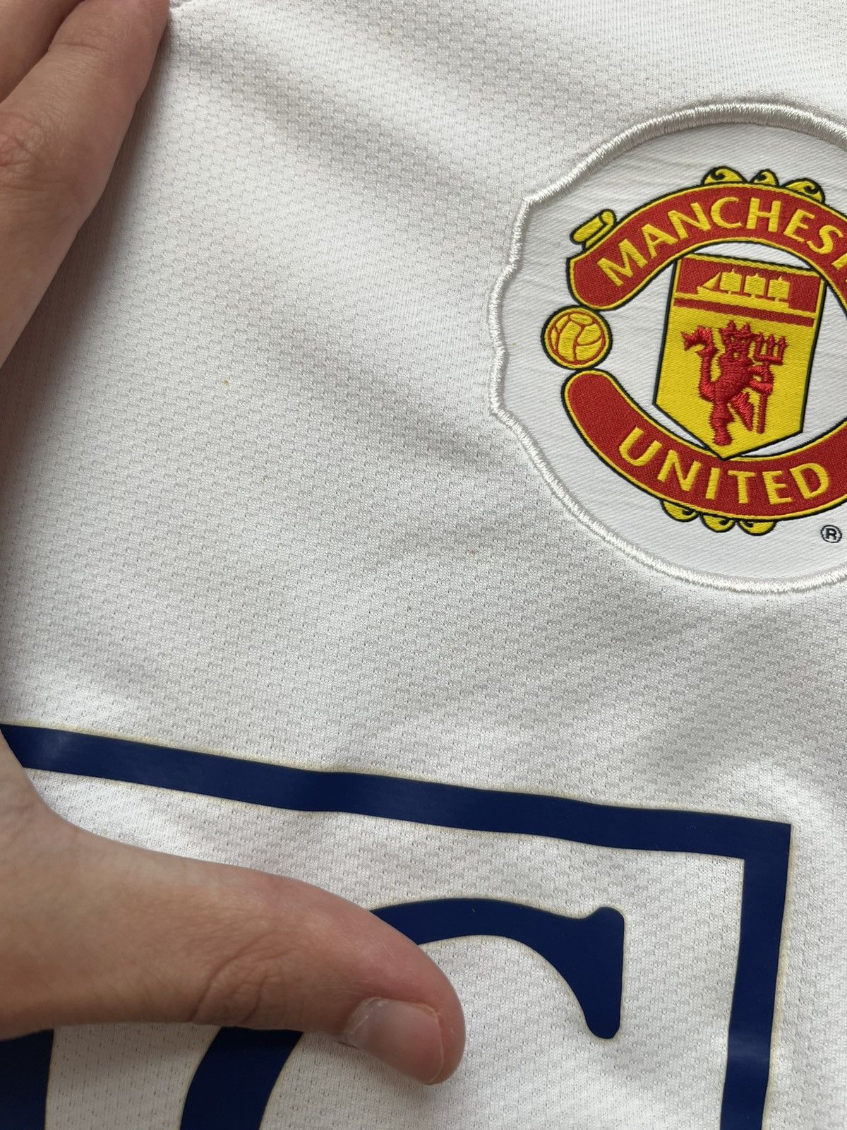Nike MANCHESTER UNITED 2008 2009 AWAY JERSEY NIKE 287611-105 Size US L / EU 52-54 / 3 - 13 Thumbnail