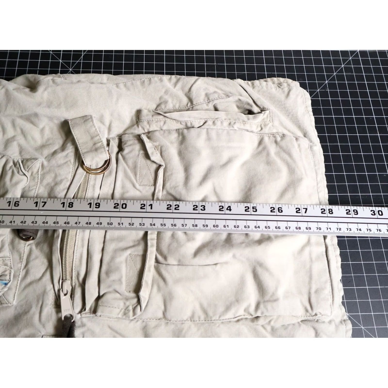 Eddie Bauer VINTAGE Eddie Bauer Vest Men L Beige Full Zip Pockets Outdoor Retro VTG Size US L / EU 52-54 / 3 - 6 Thumbnail