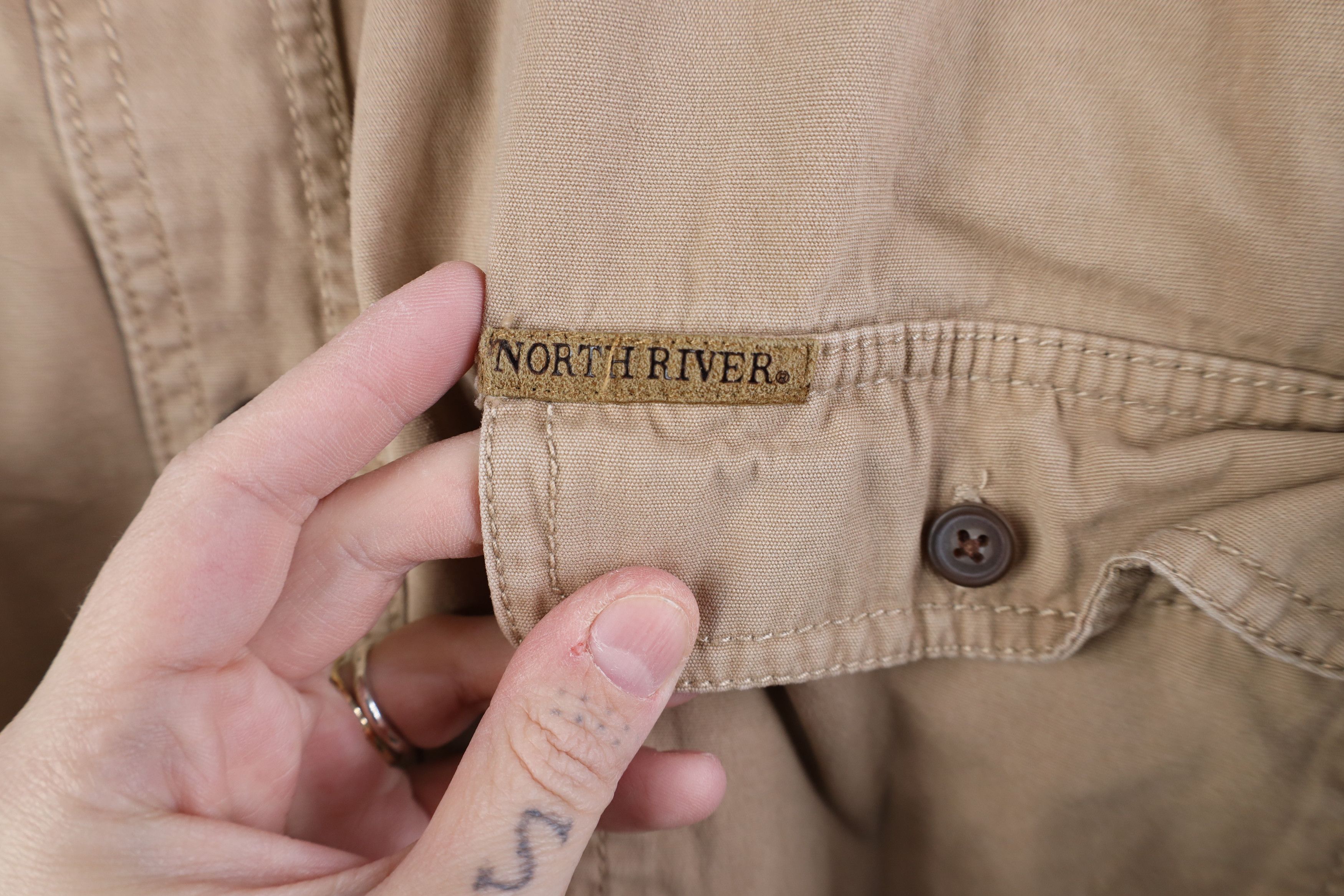 Vintage Vintage 90s Streetwear Cotton Trim Shooting Button Shirt Size US XL / EU 56 / 4 - 7 Thumbnail