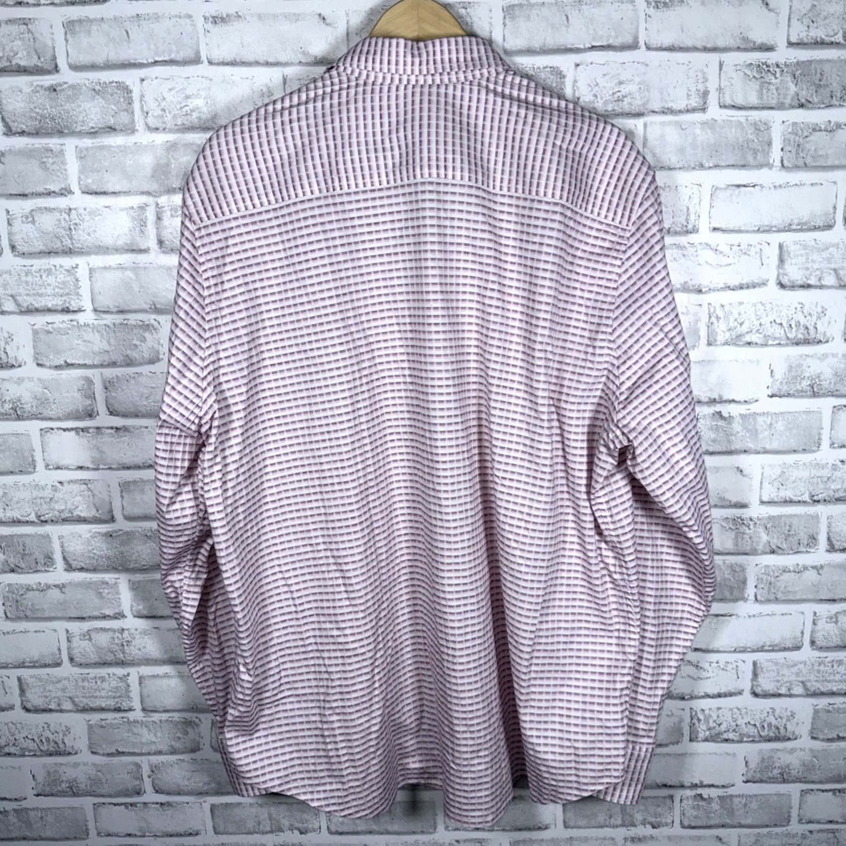 Robert Graham Robert Graham Pink Flip Cuff Long Sleeve Button Up Shirt Mens XXL Size Pink Short Description Not Included Size US XL / EU 56 / 4 - 6 Thumbnail