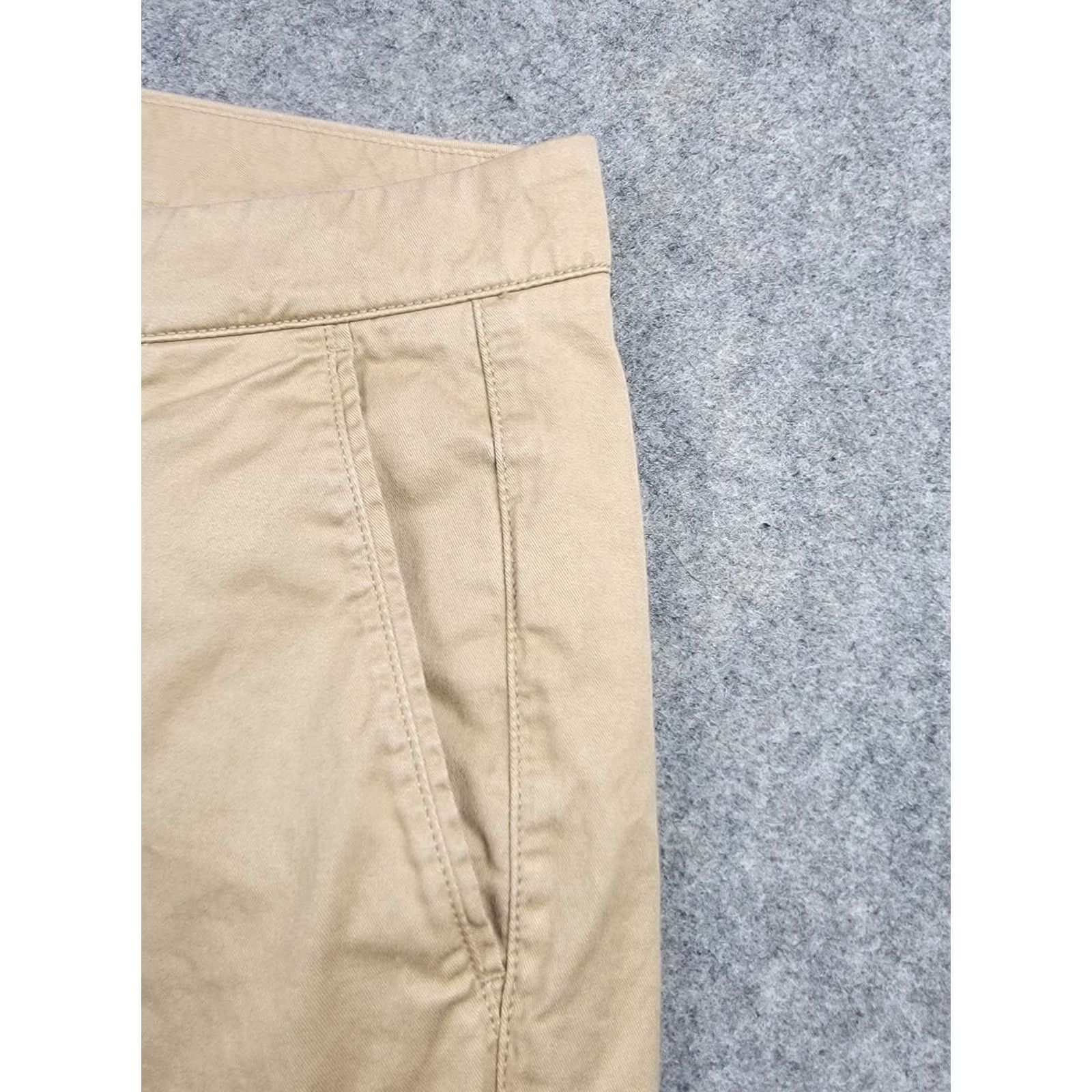 UNTUCKit UNTUCKit Chino Pants Mens 32x32 Tan Relaxed Fit Stretch Pima Cotton Casual Size US 32 / EU 48 - 3 Thumbnail