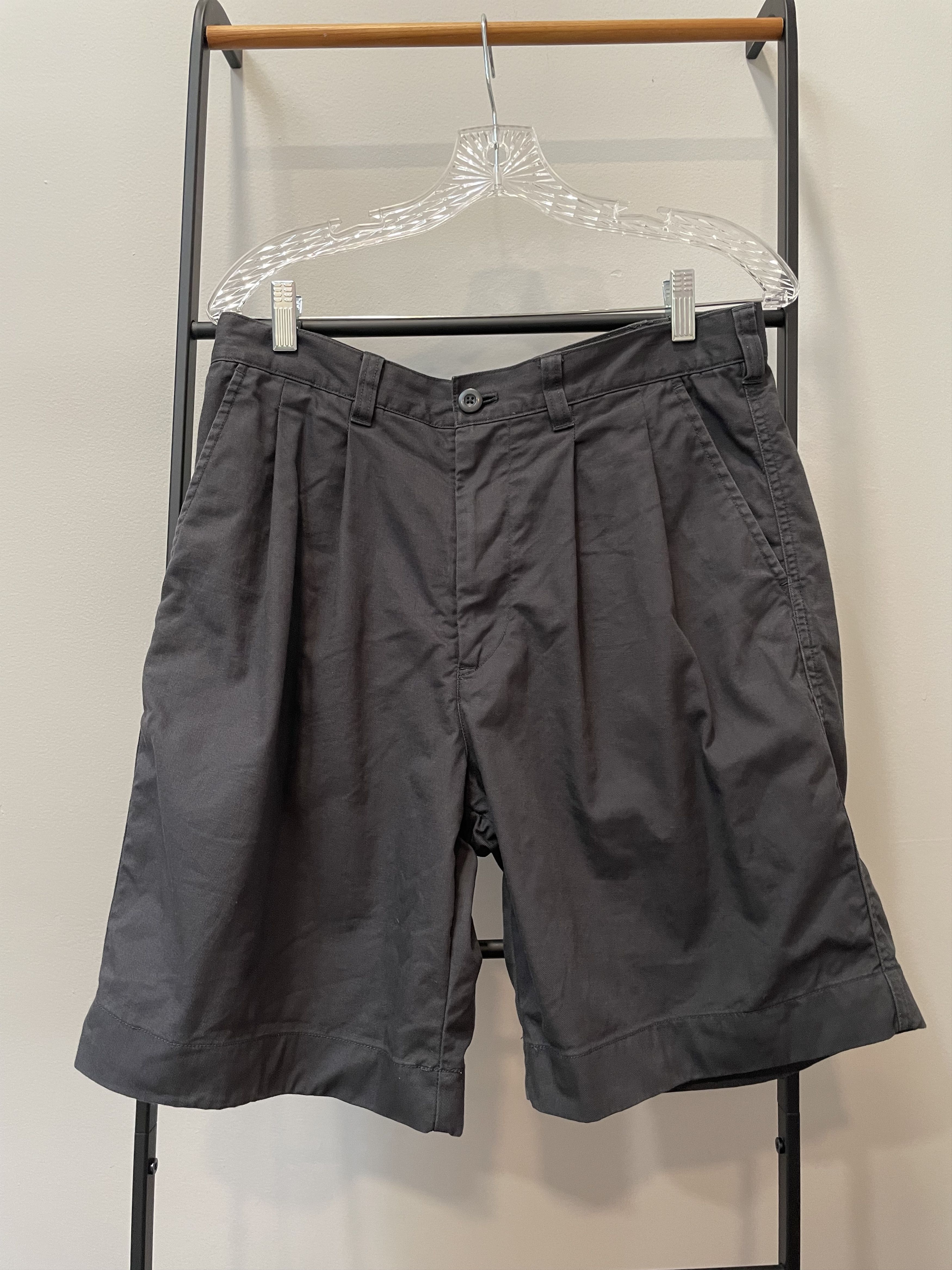 JW Anderson × Uniqlo J.W. Anderson x Uniqlo pleated wide fit shorts Size US 30 / EU 46 - 1 Thumbnail