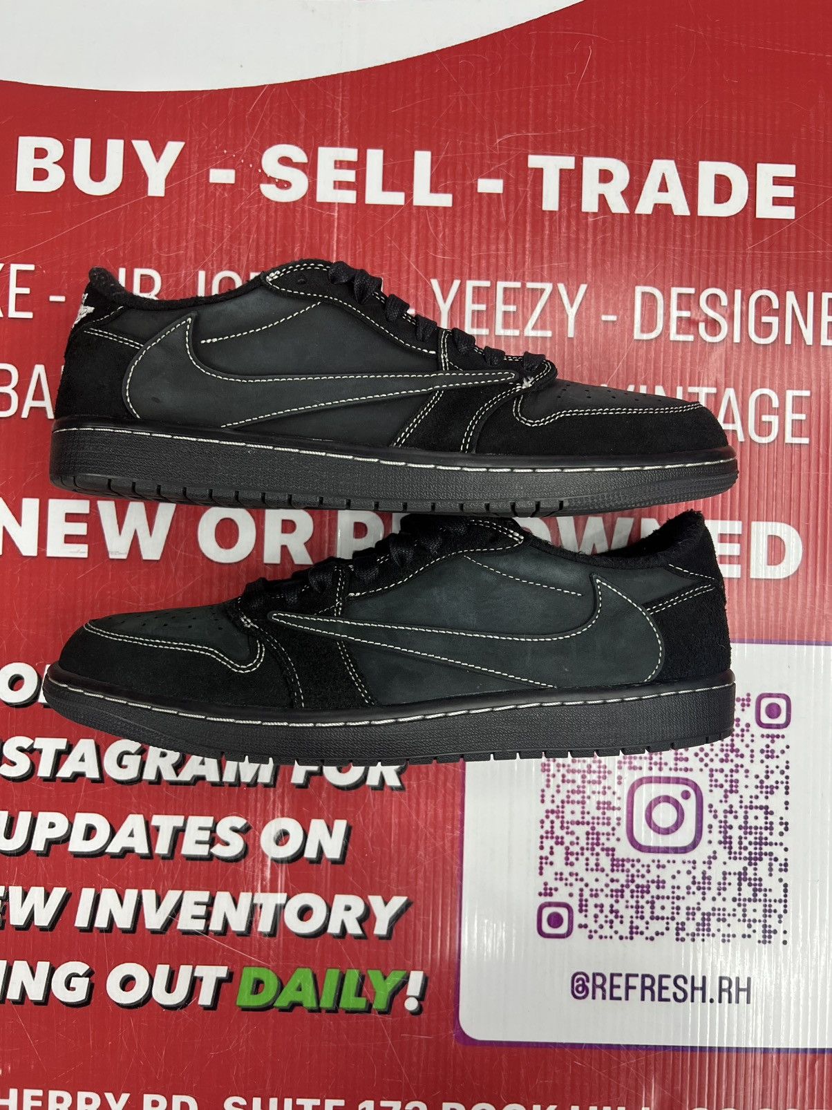 Jordan Brand × Travis Scott Air Jordan 1 Low x Travis Scott Phantom Size US 11 / EU 44 - 2 Thumbnail