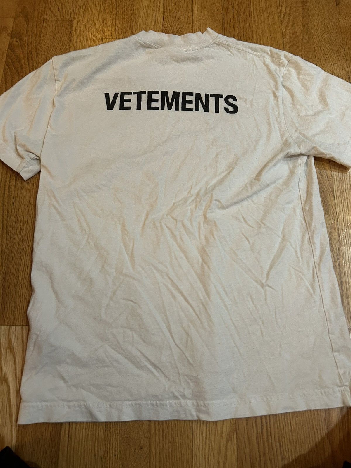 Vetements Staff t shirt Size US XS / EU 42 / 0 - 4 Thumbnail