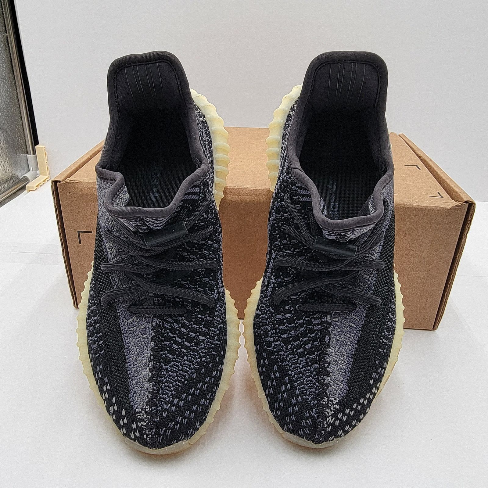Yeezy Adidas Yeezy Boost 350 V2 'Carbon' Sz 5.5 Authenticated(165) Size US 5.5 / EU 38 - 3 Thumbnail
